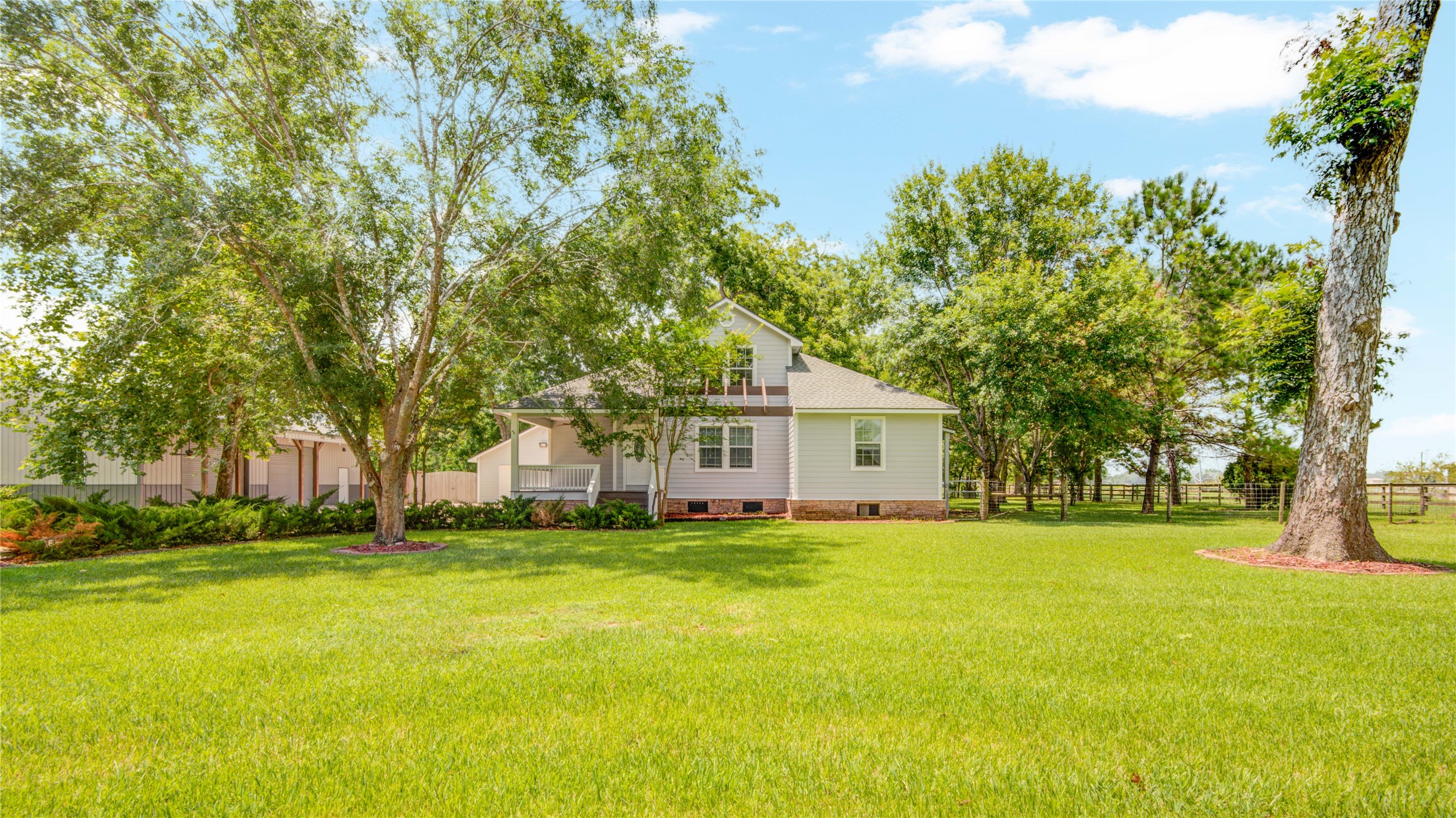 238 Horse Shoe Trail Property Photo 1