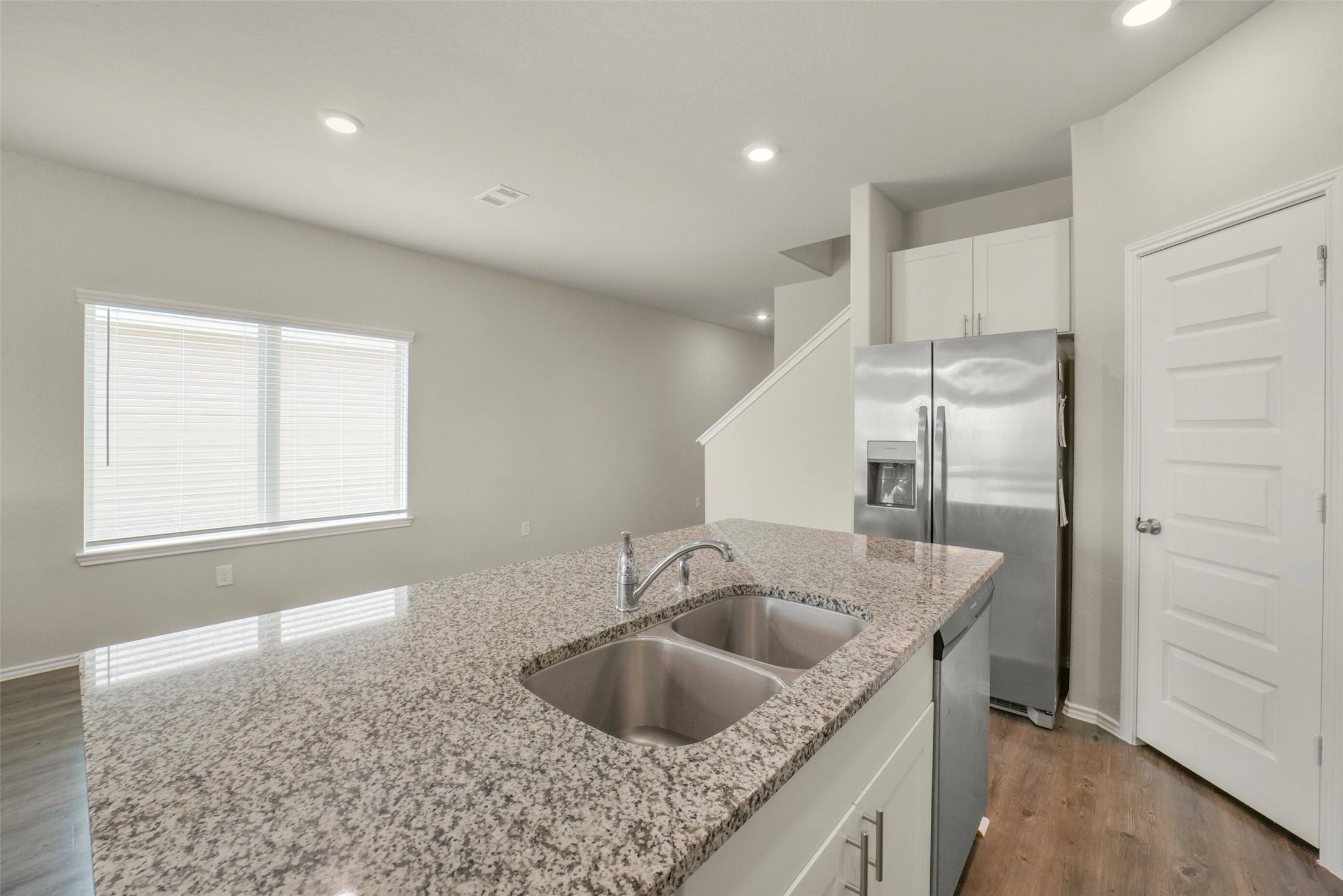 21610 Desert Lily Road Property Photo 10
