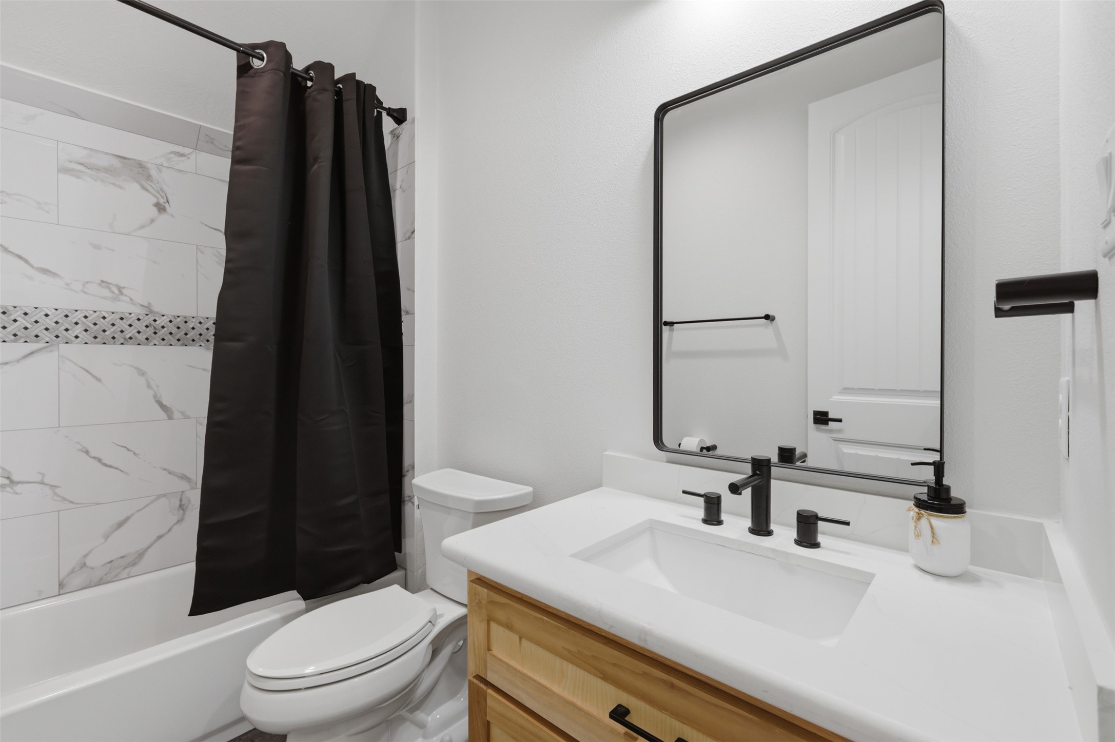 8263 County Road 179 Property Photo 29
