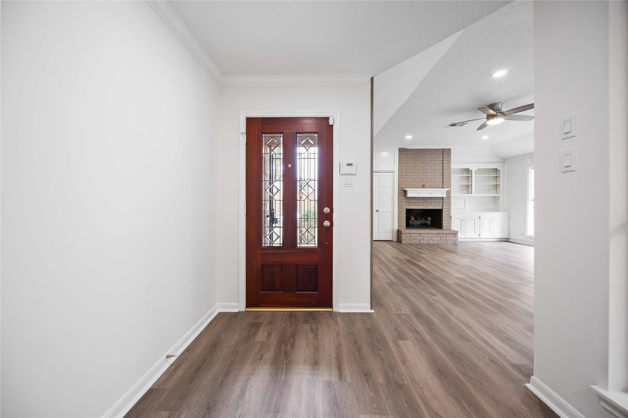 14143 Hillvale Drive Property Photo 3