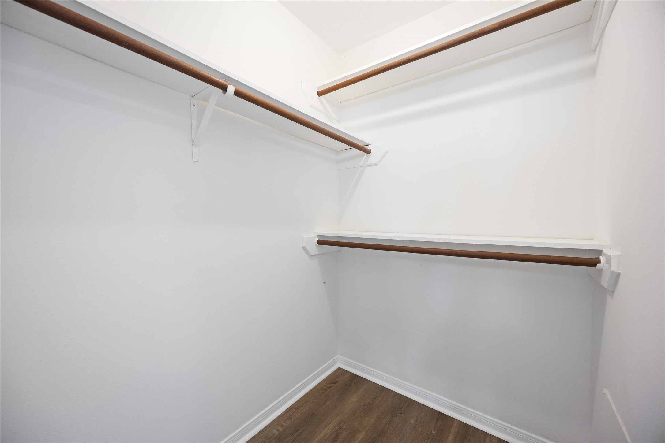 14143 Hillvale Drive Property Photo 22