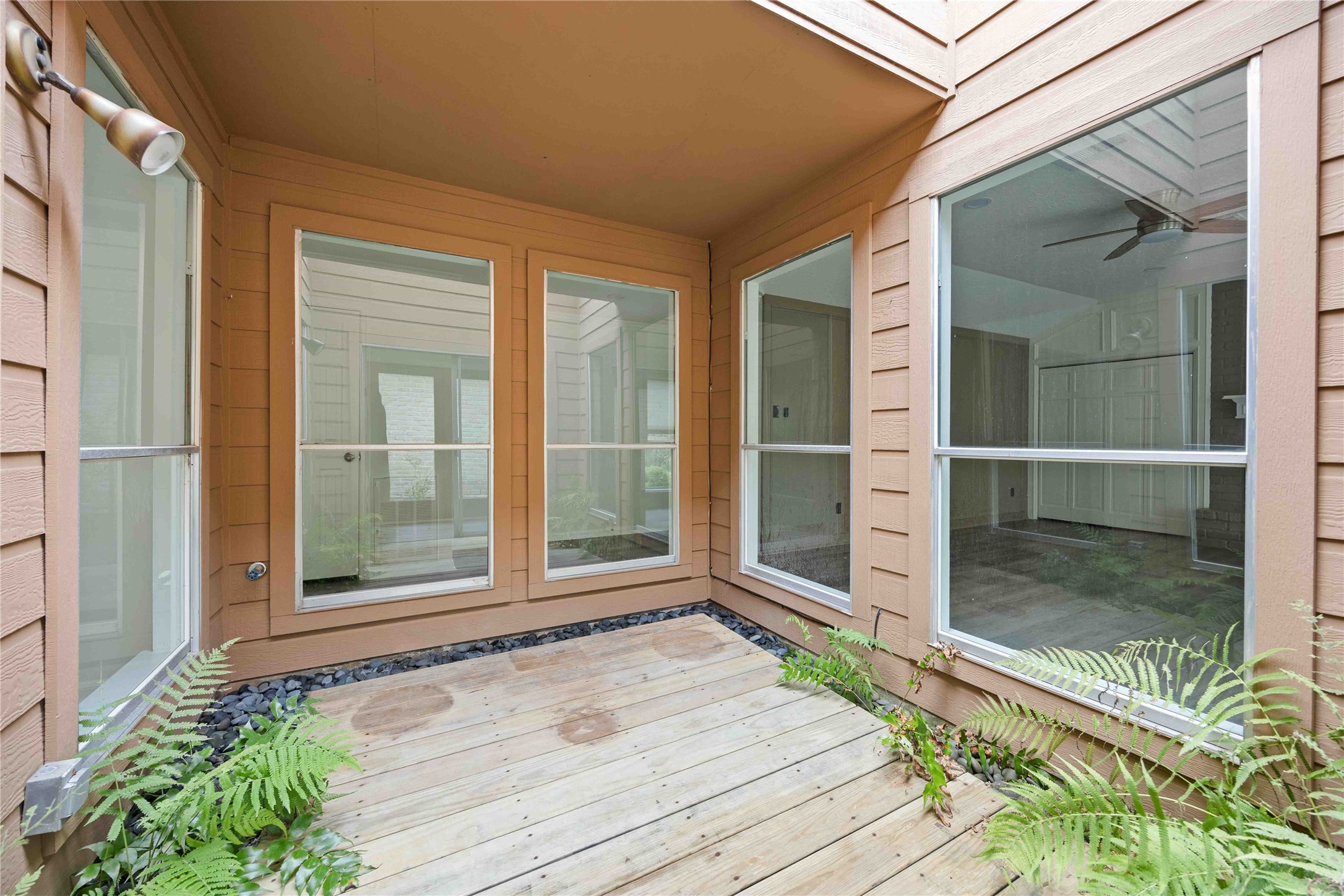 14143 Hillvale Drive Property Photo 33