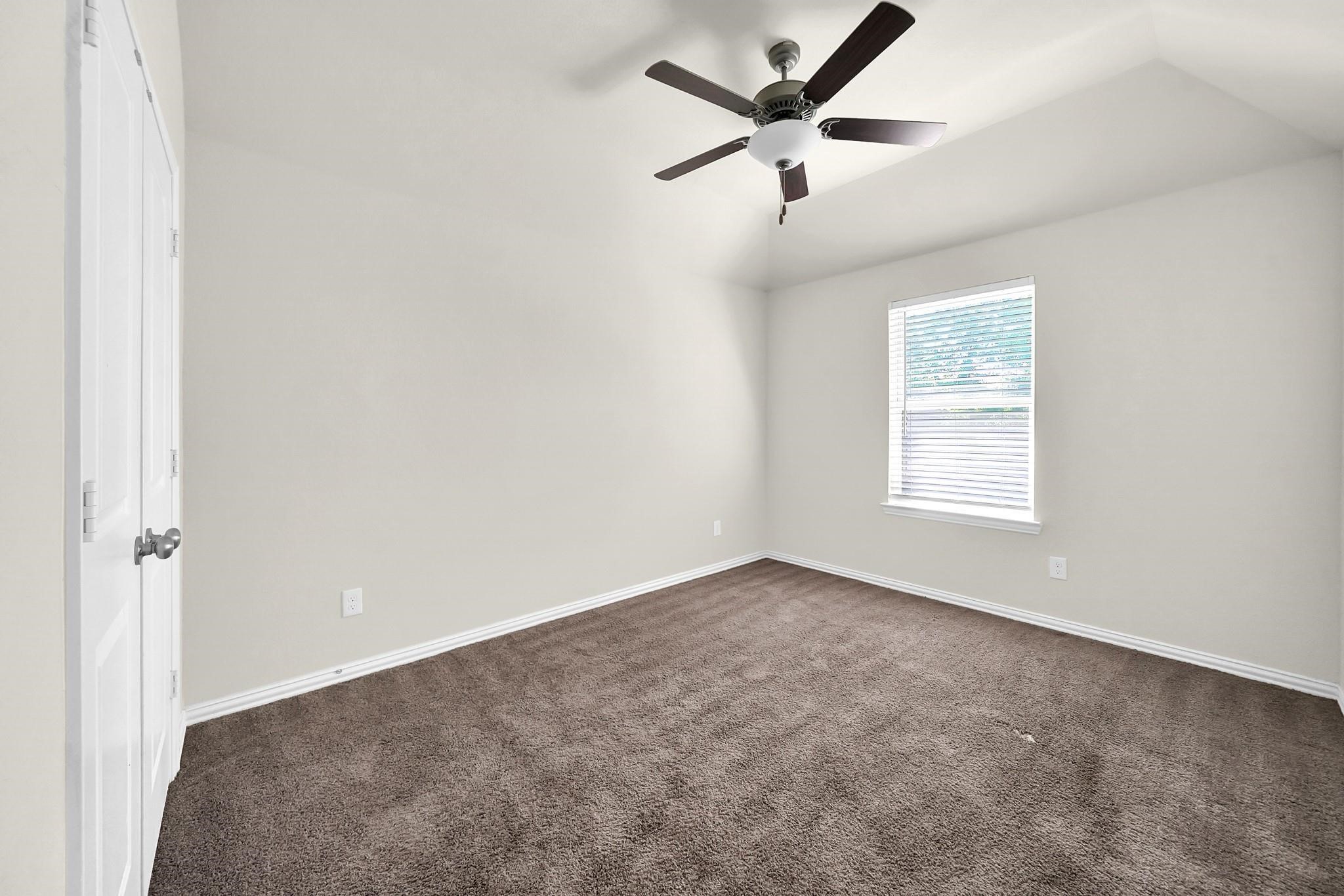 18788 Laurel Hills Drive Property Photo 16