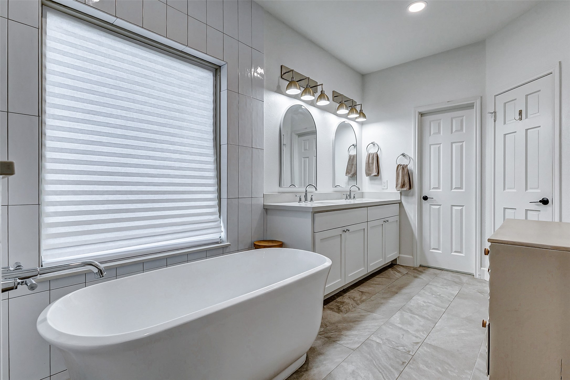 24714 Mount Auburn Drive Property Photo 26