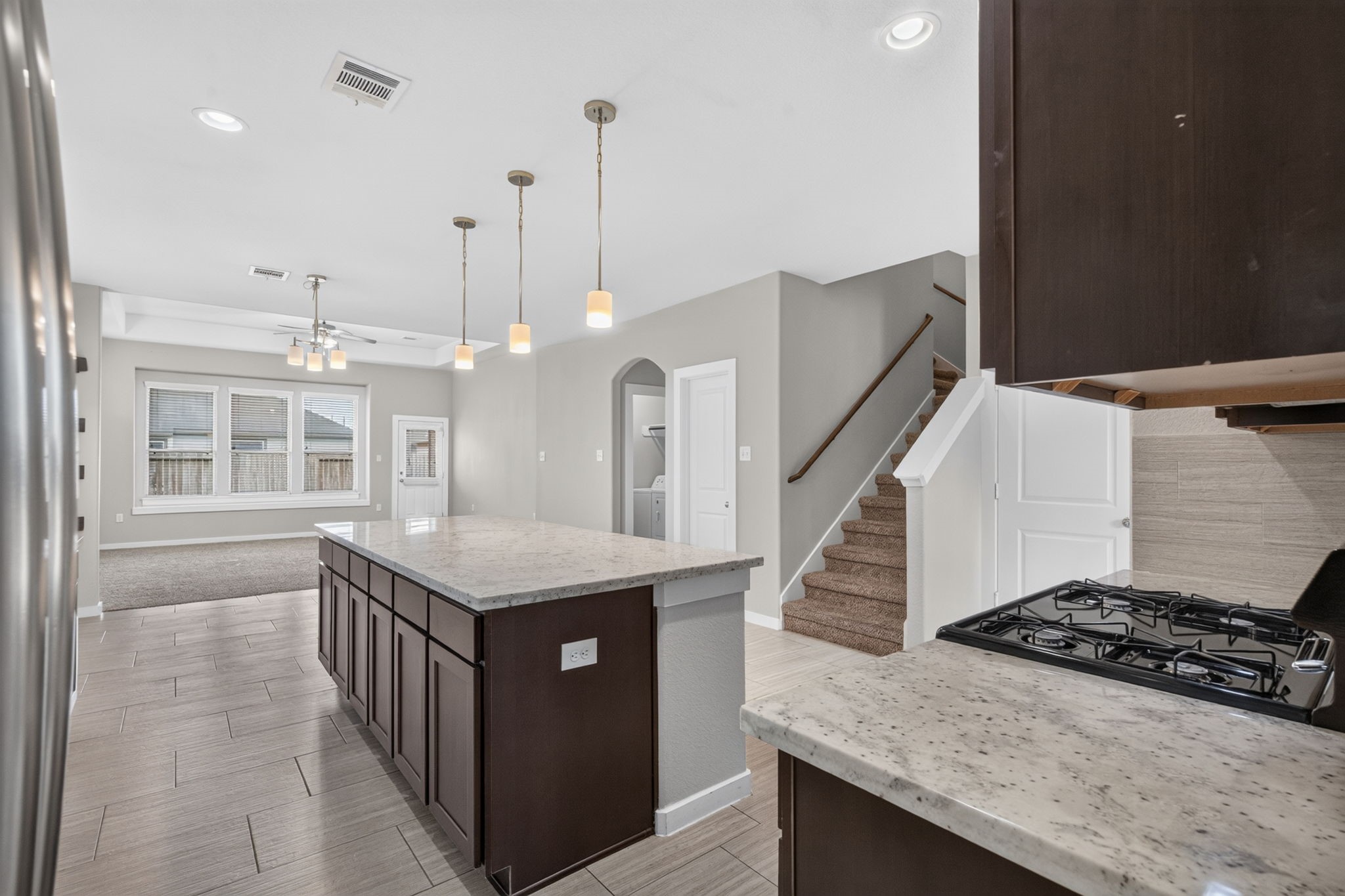 6915 Rosemont Court Property Photo 10