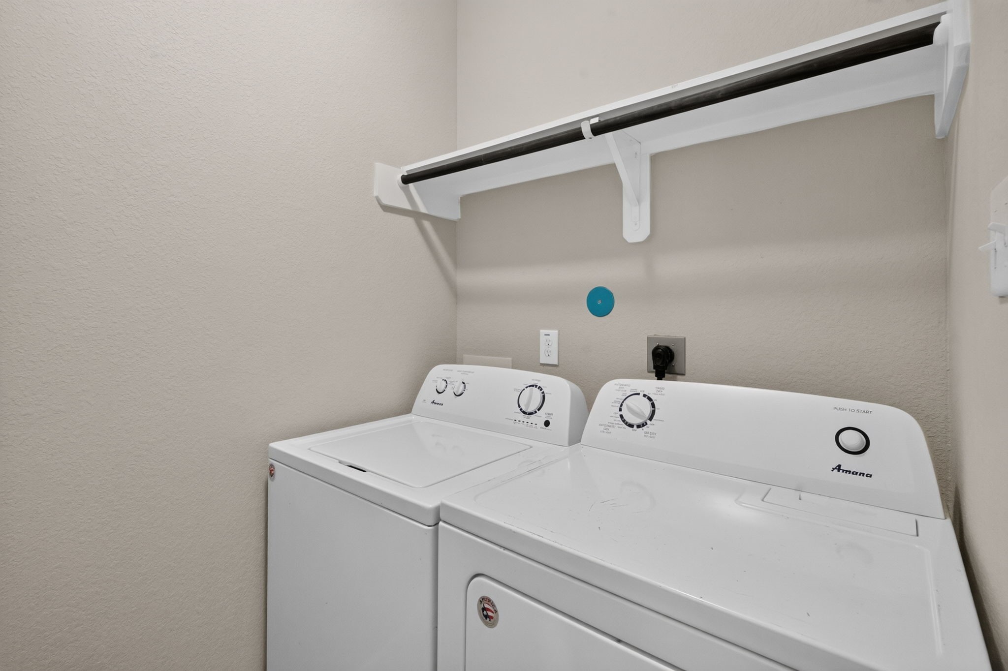 6915 Rosemont Court Property Photo 33