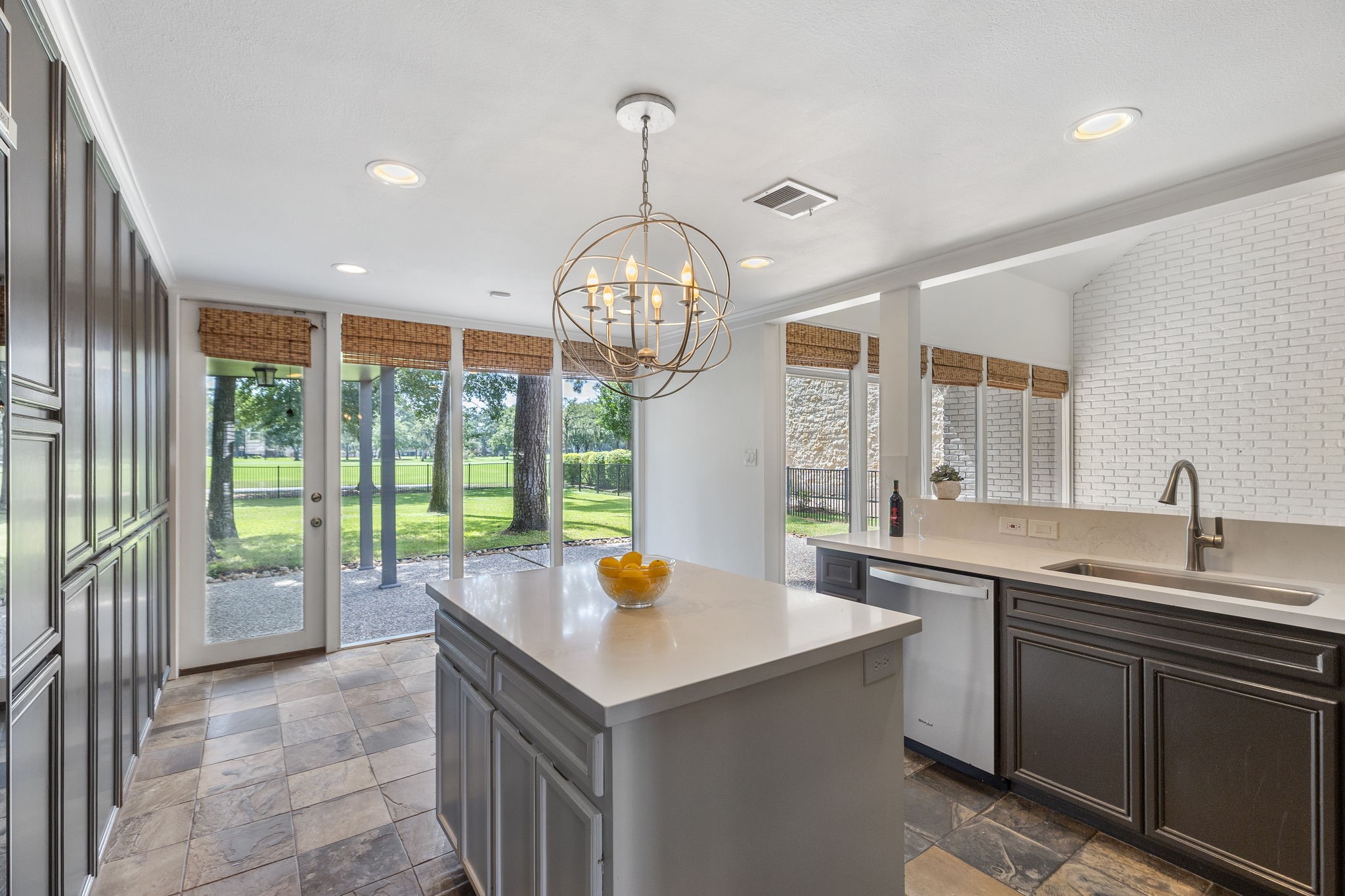 6003 Bermuda Dunes Drive Property Photo 9