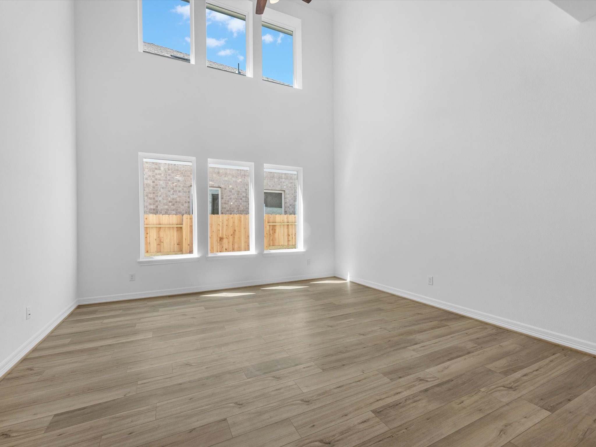 19124 Cedar Lennox Circle Property Photo 8