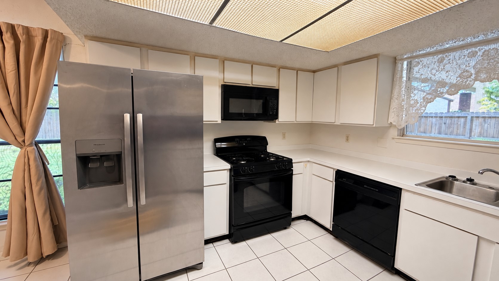 23903 Spring Mill Lane Property Photo 6