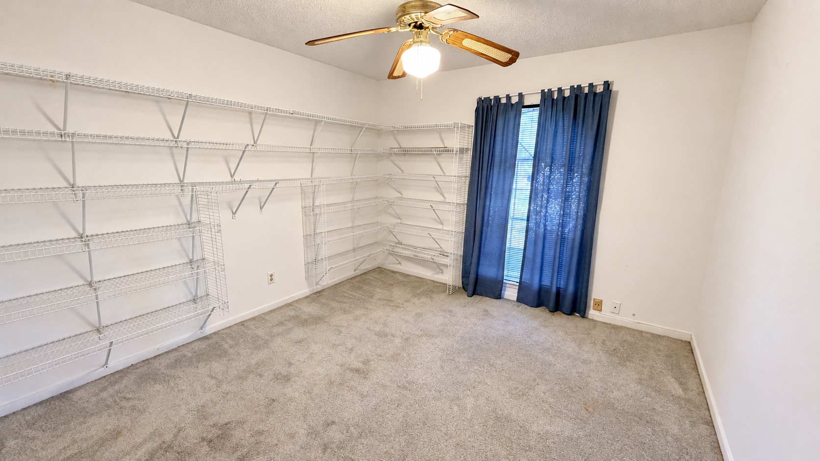 23903 Spring Mill Lane Property Photo 9