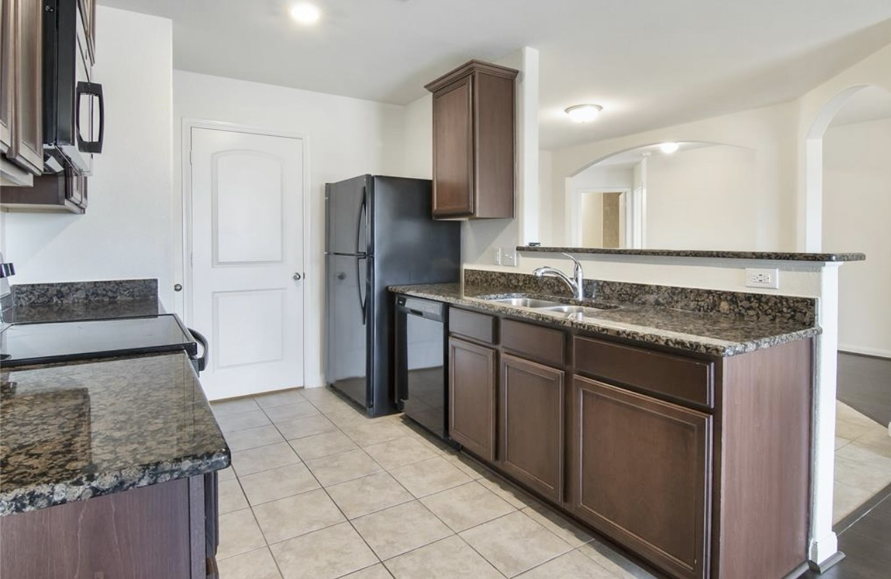 22622 Cloverland Field Drive Property Photo 9