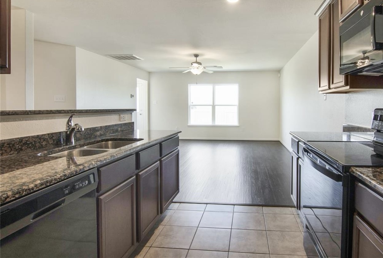22622 Cloverland Field Drive Property Photo 10