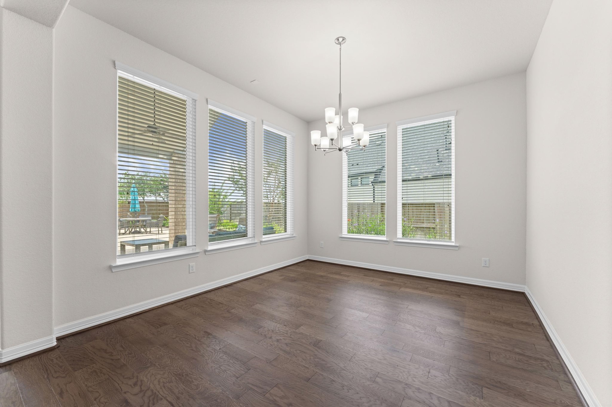 10106 Blythe Street Property Photo 10