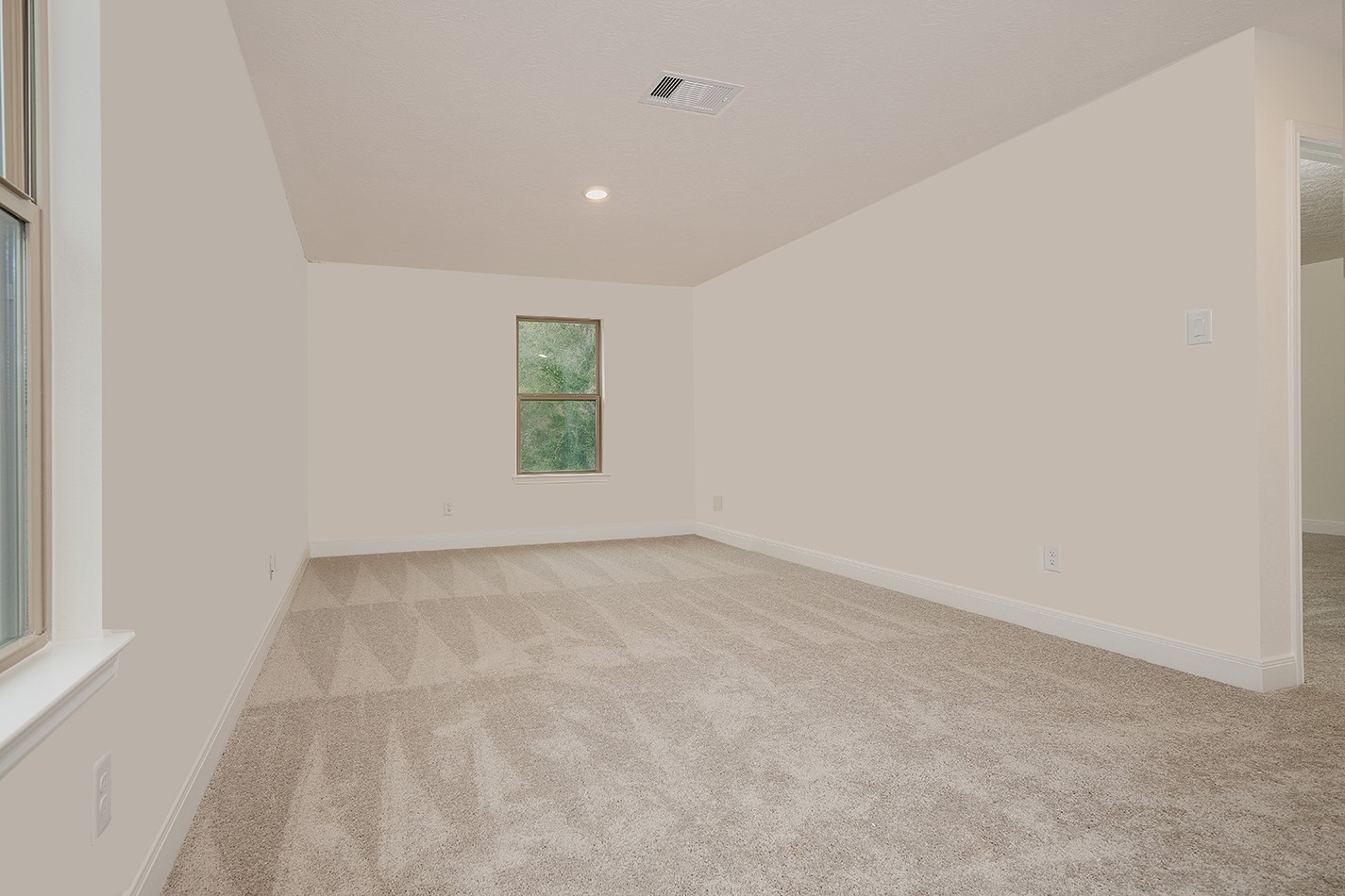 27646 Mesabe Drive Property Photo 12