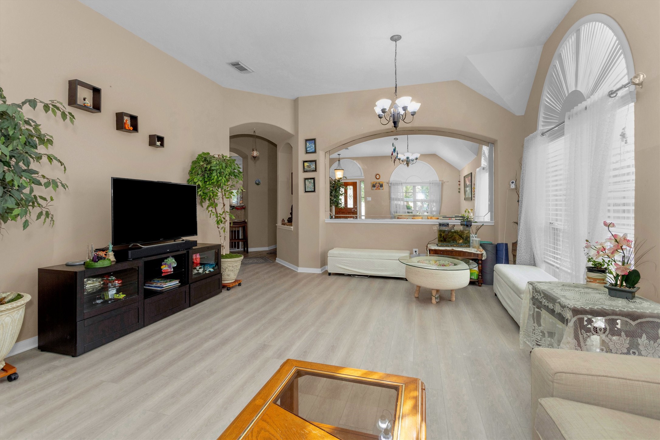 30015 Marion Meadow Lane Property Photo 6