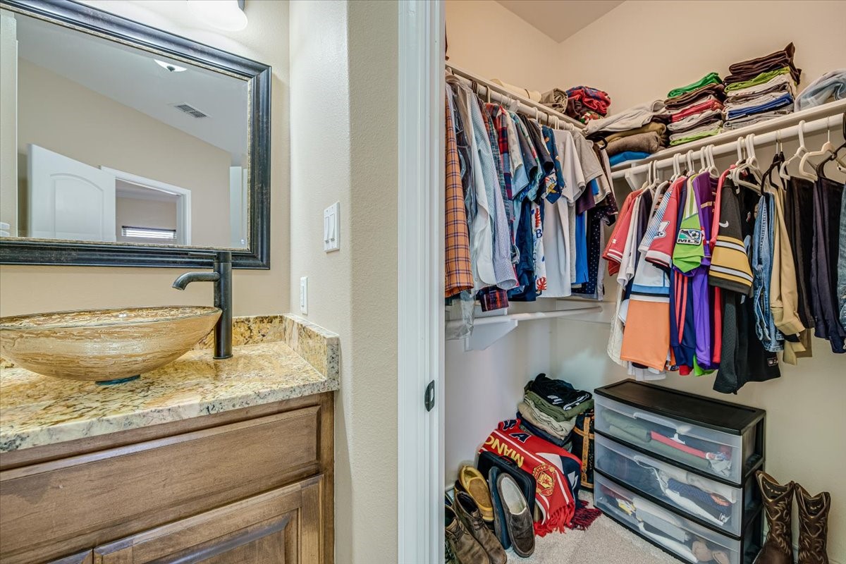 7522 S Lake Drive Property Photo 26