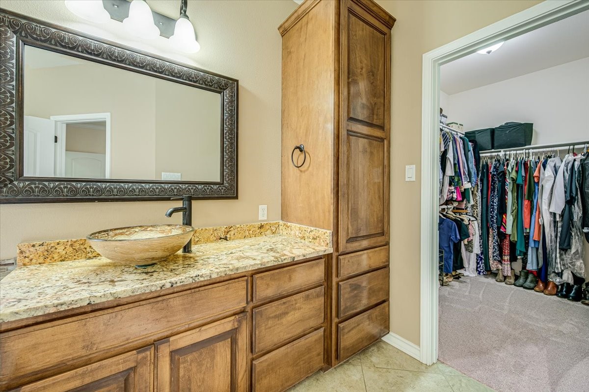7522 S Lake Drive Property Photo 28