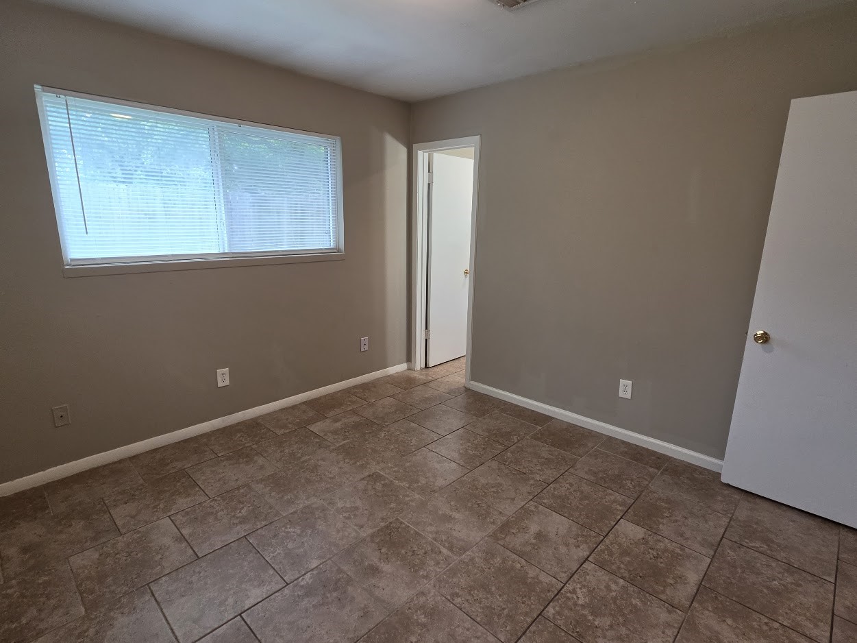 9007 Glen Shadow Drive Property Photo 22