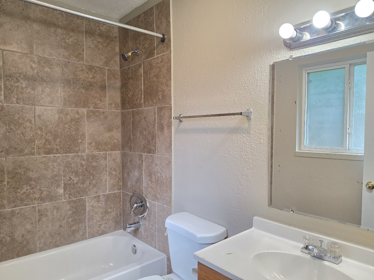 9007 Glen Shadow Drive Property Photo 23