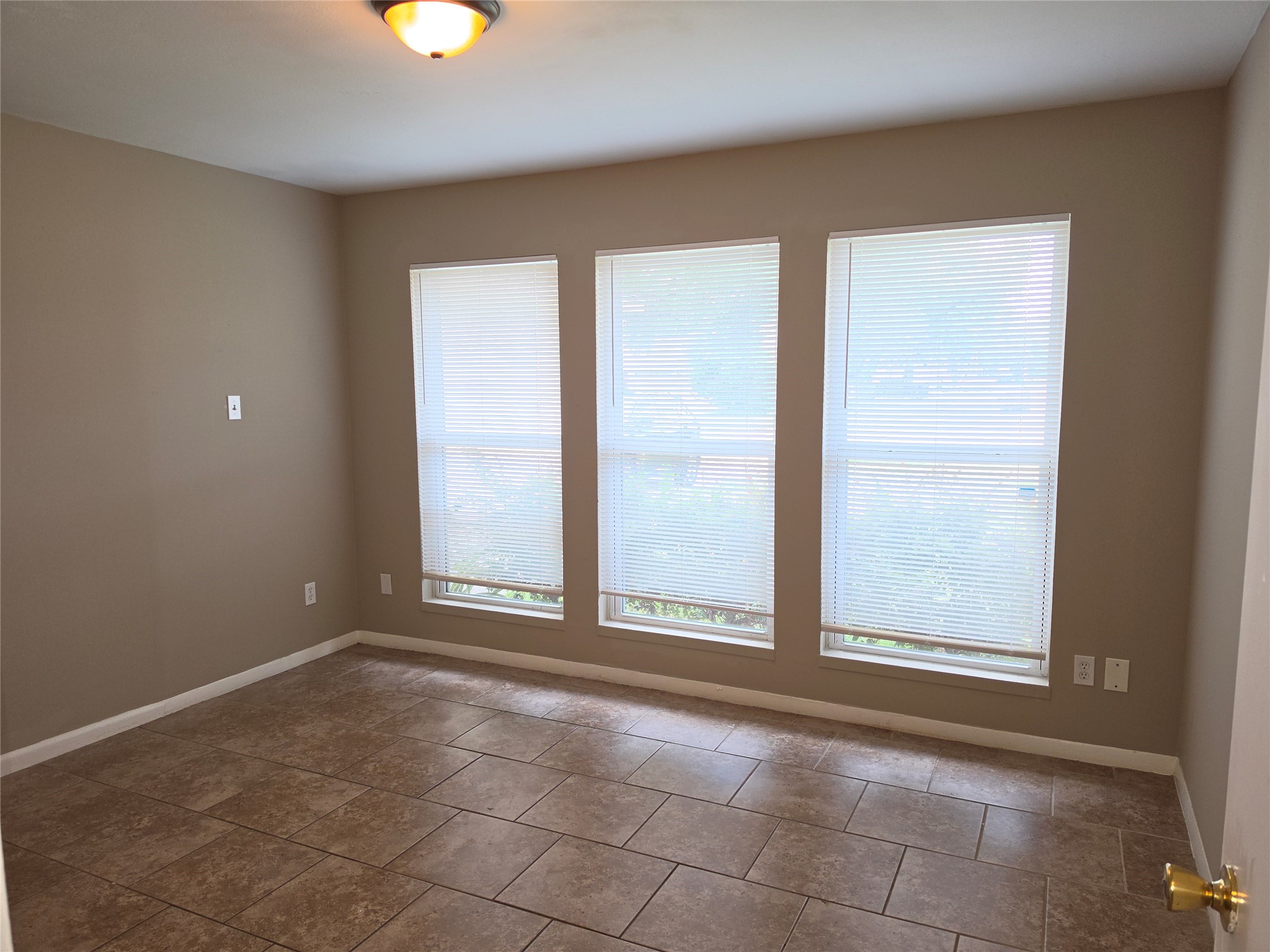 9007 Glen Shadow Drive Property Photo 25