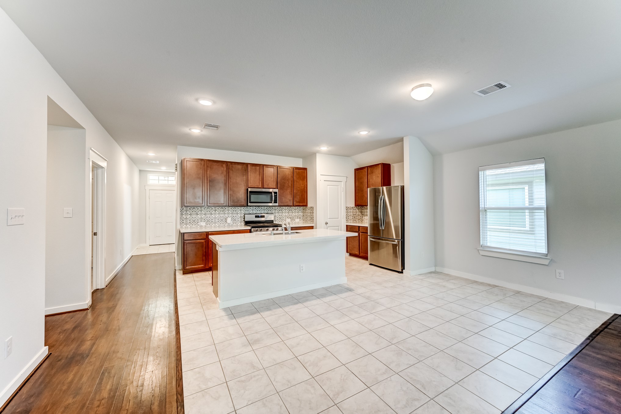 40541 Mostyn Lake Drive Property Photo 16