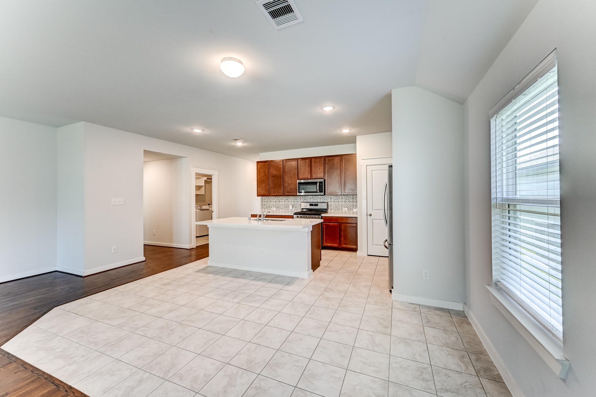 40541 Mostyn Lake Drive Property Photo 17