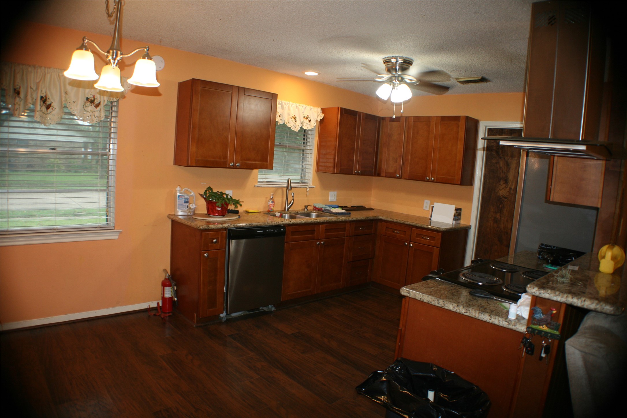 705 Sycamore Street S Property Photo 6