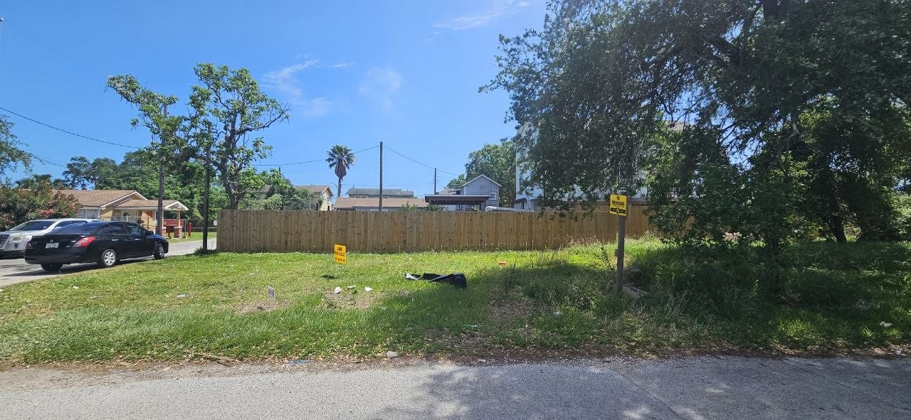 1401 34th Street Property Photo 2