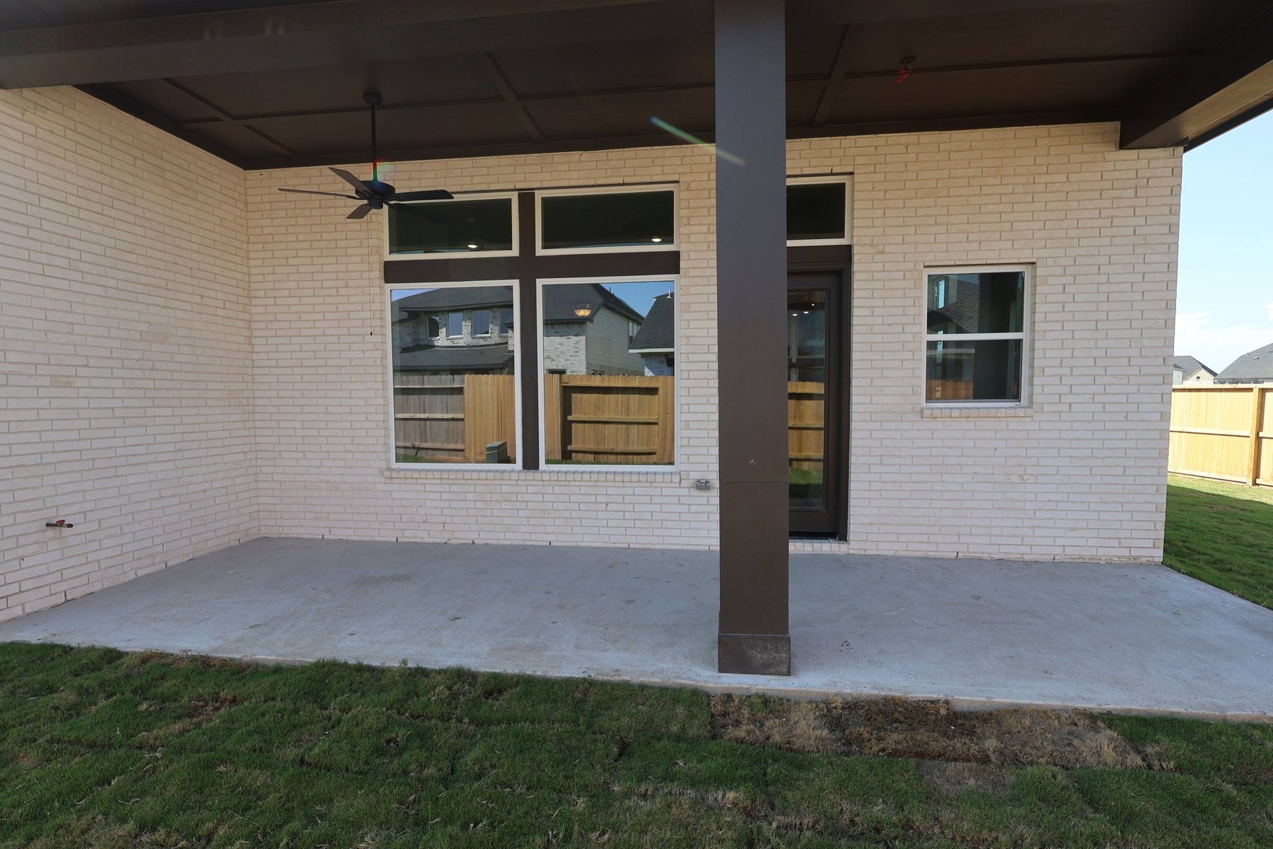 5007 Nesbit Path Property Photo 2