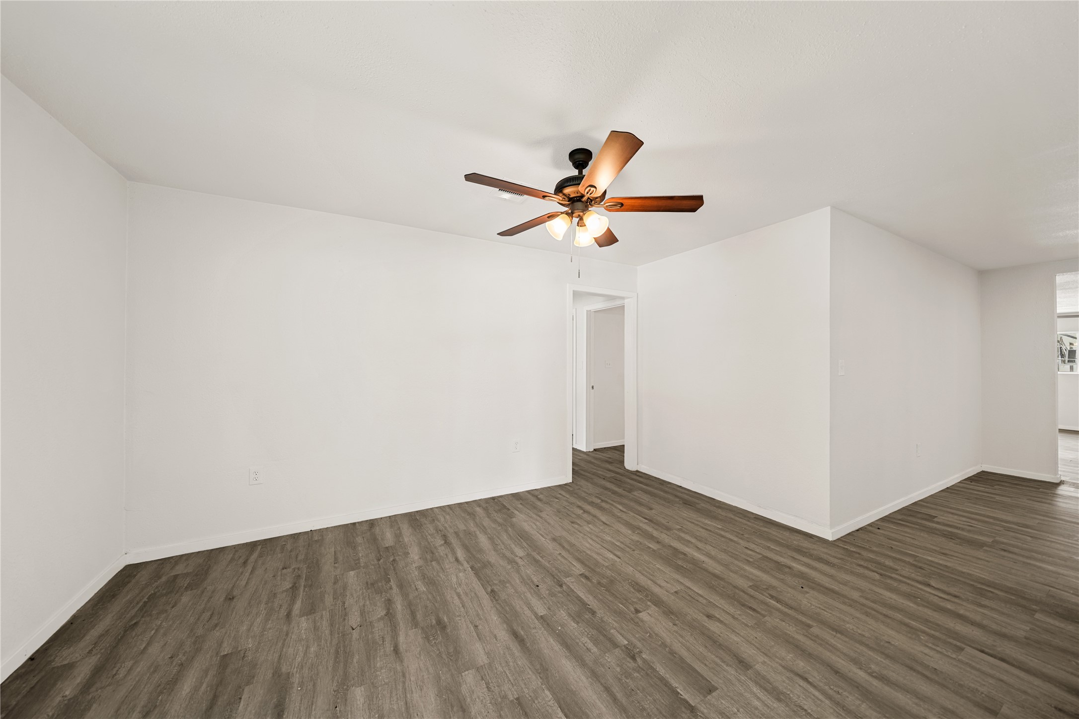 3214 Brea Crest Street Property Photo 3