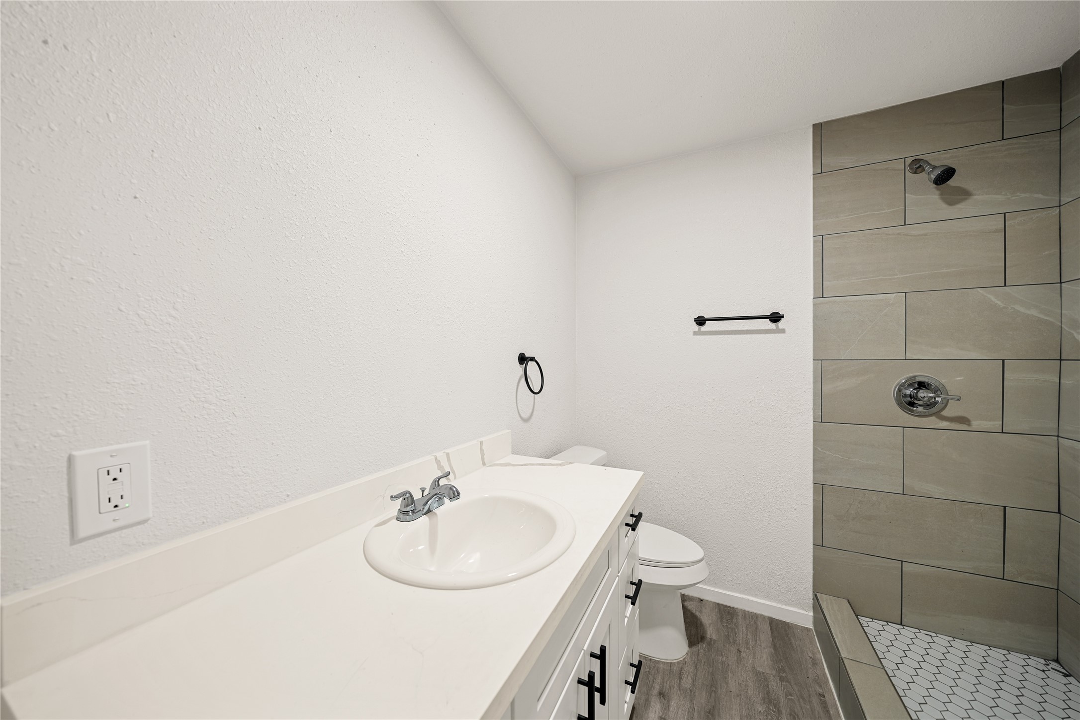 3214 Brea Crest Street Property Photo 6