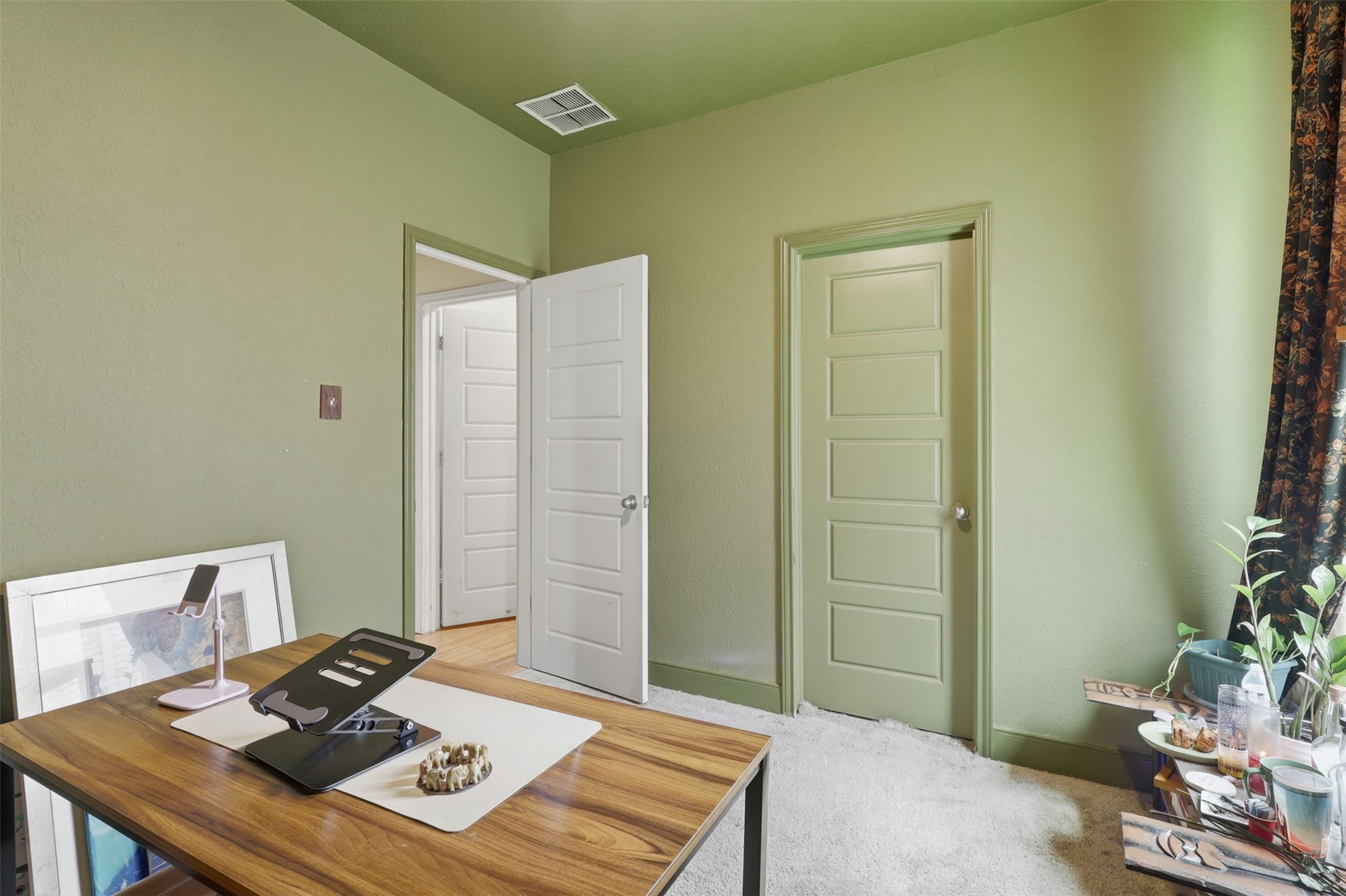 12912 Zivah Lane Property Photo 13