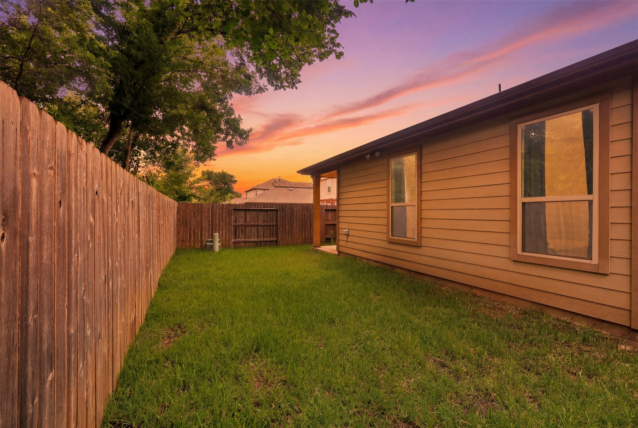 12912 Zivah Lane Property Photo 23