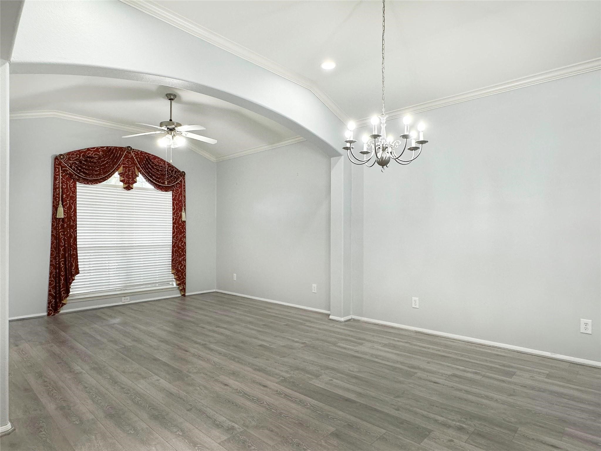 2910 Lemmingham Drive Property Photo 6