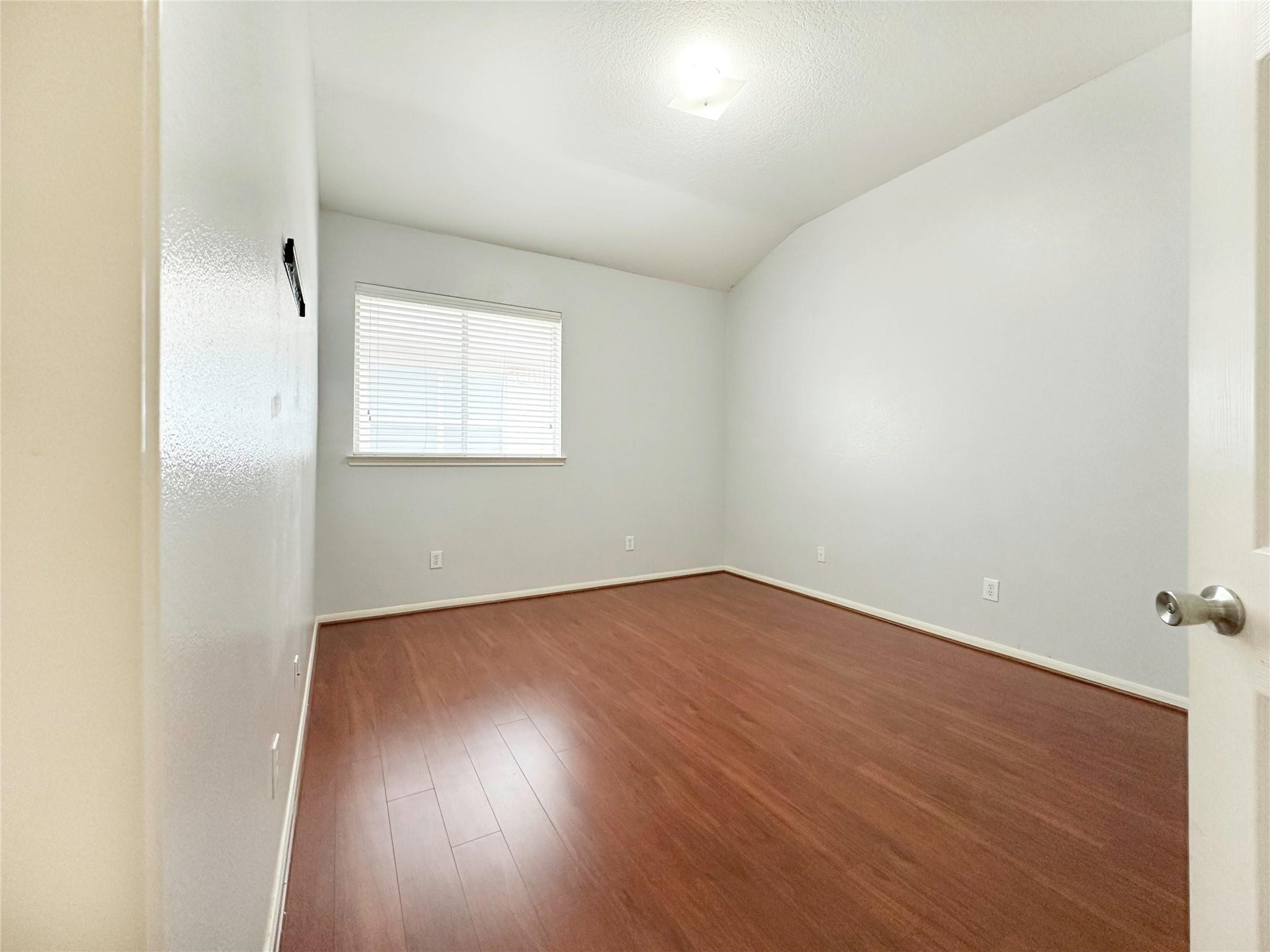 2910 Lemmingham Drive Property Photo 12