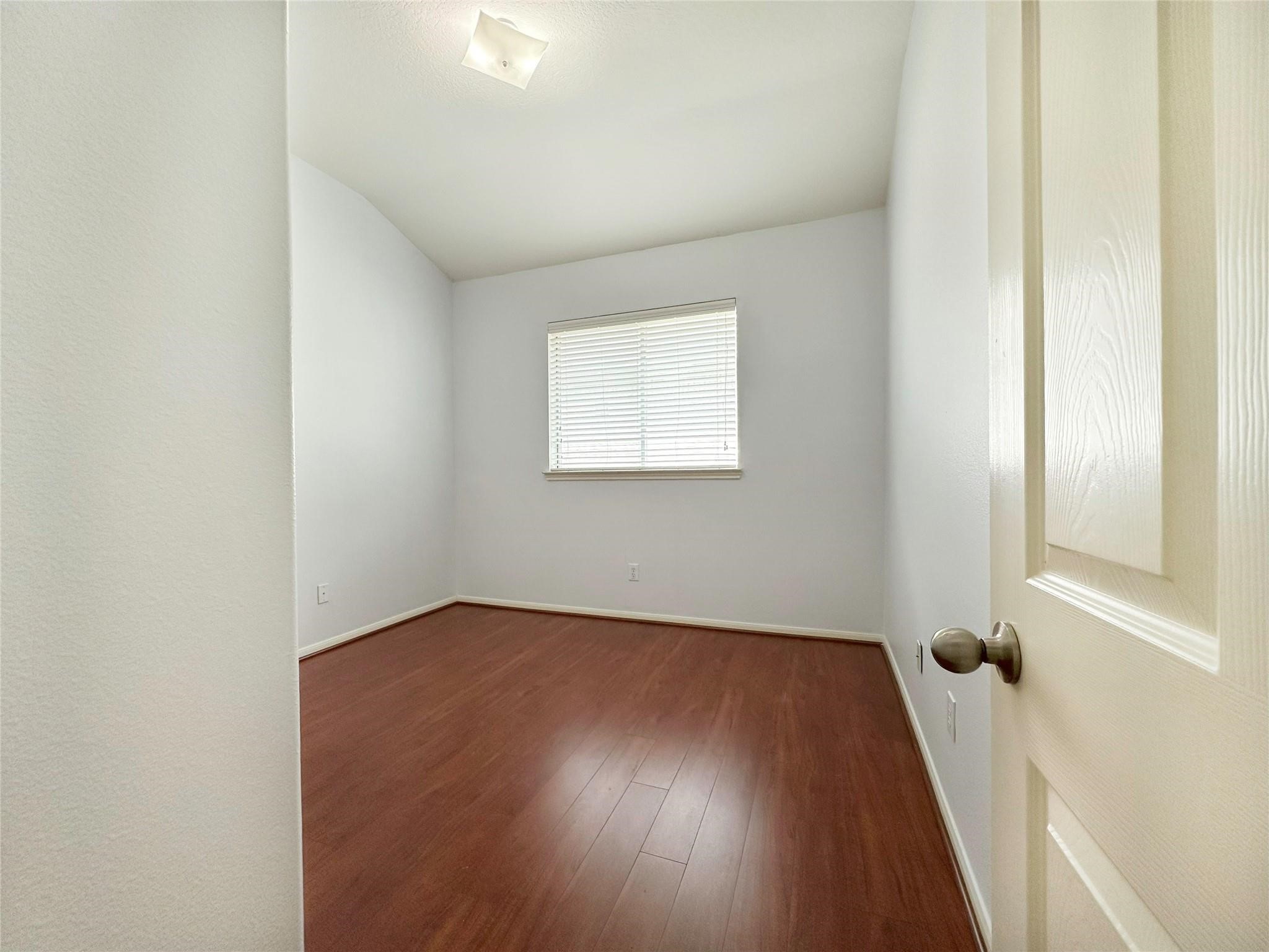 2910 Lemmingham Drive Property Photo 15