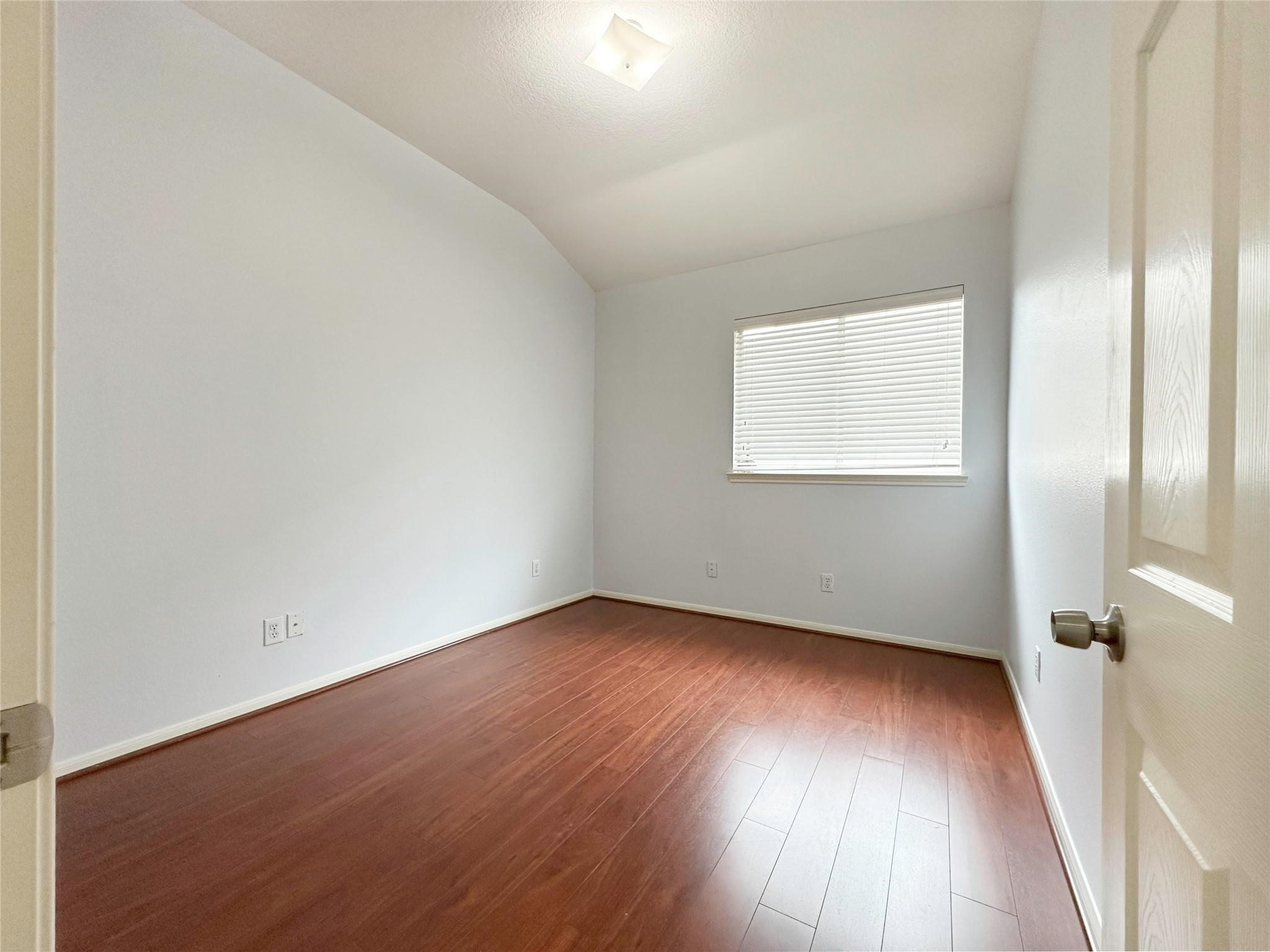2910 Lemmingham Drive Property Photo 17