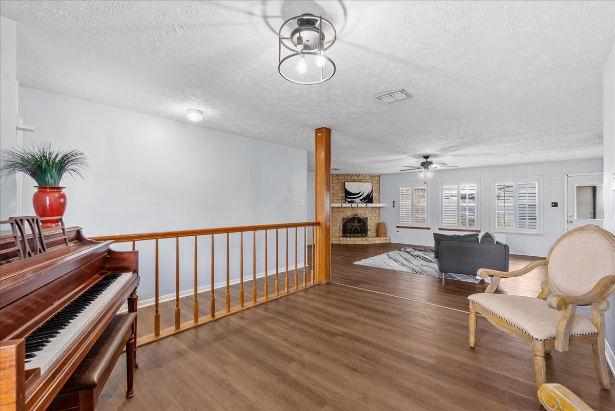 11423 Sagepark Drive Property Photo 8