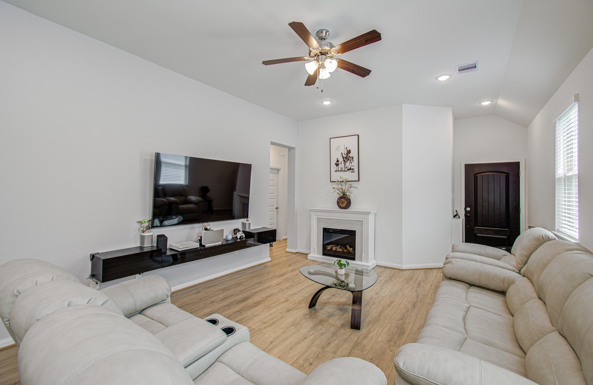 4238 Wind Swell Lane Property Photo 8