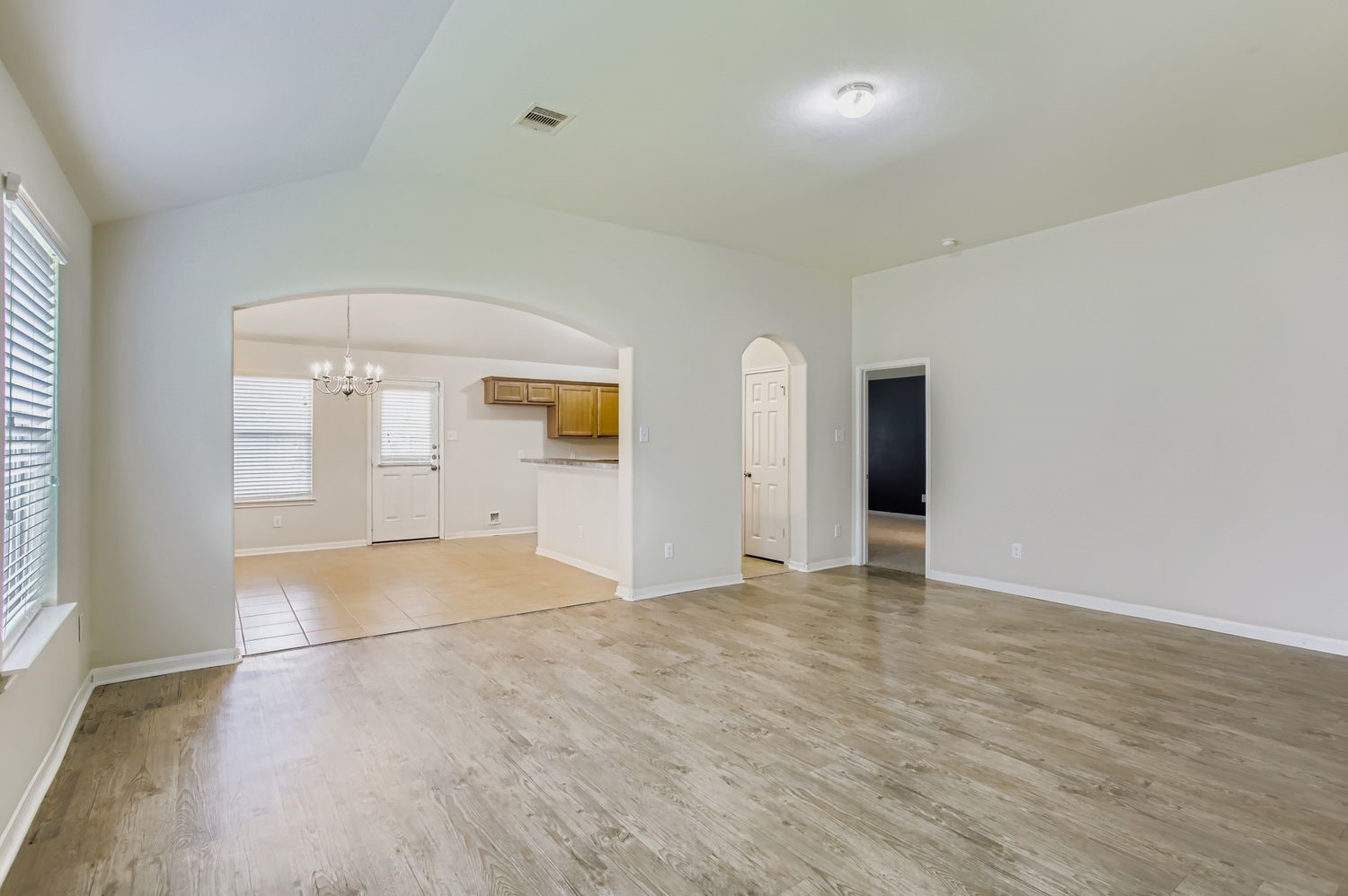 17406 Marl Way Property Photo 7