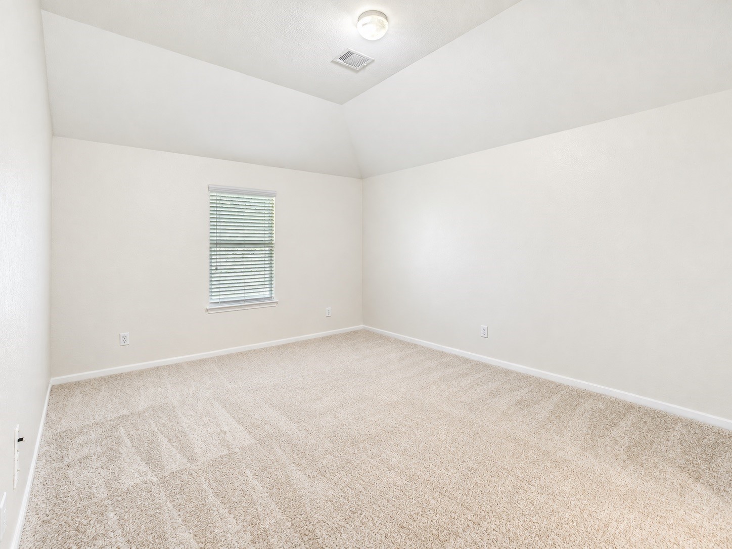 17406 Marl Way Property Photo 13