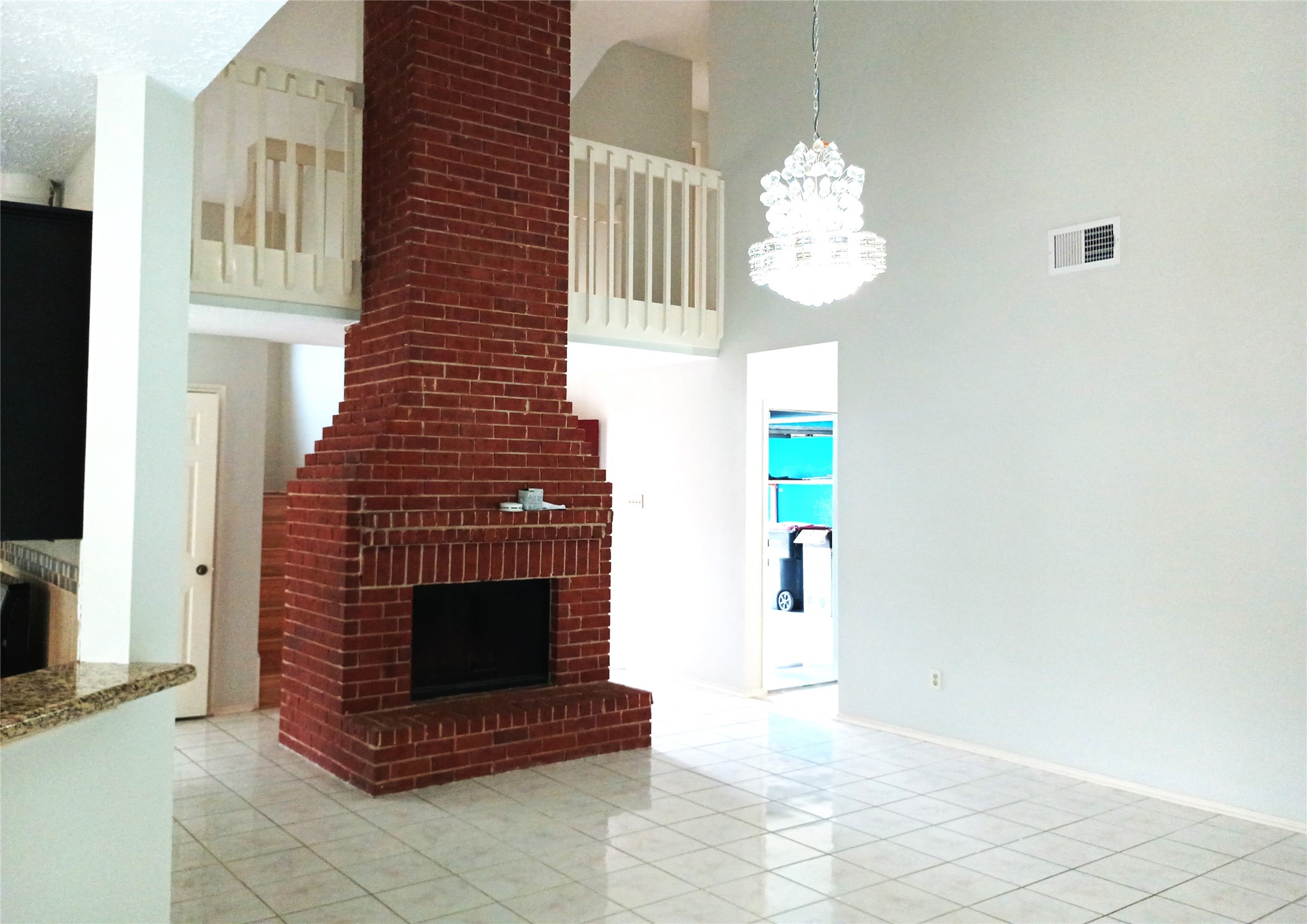 16355 Flint Run Way Property Photo 8
