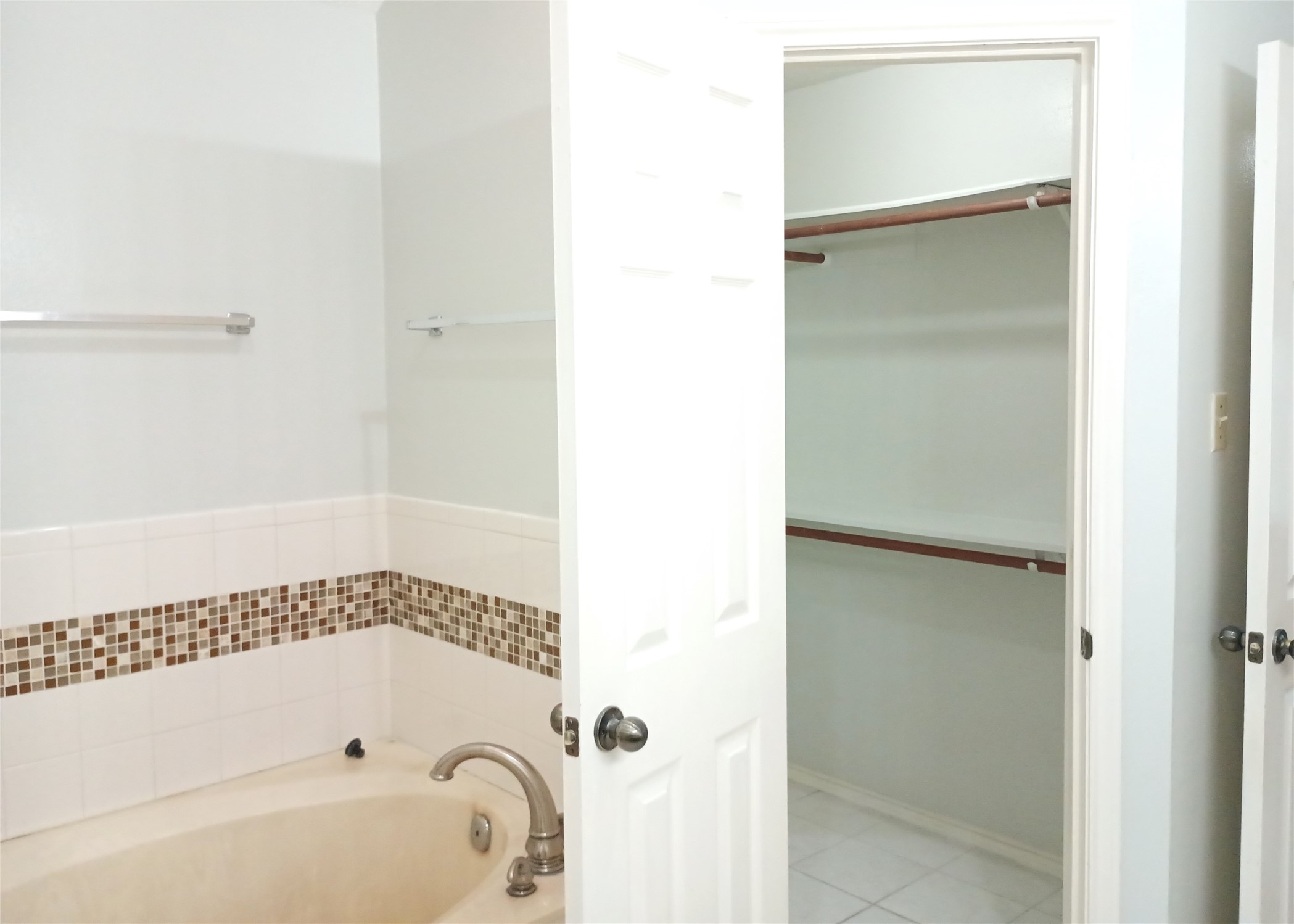 16355 Flint Run Way Property Photo 25