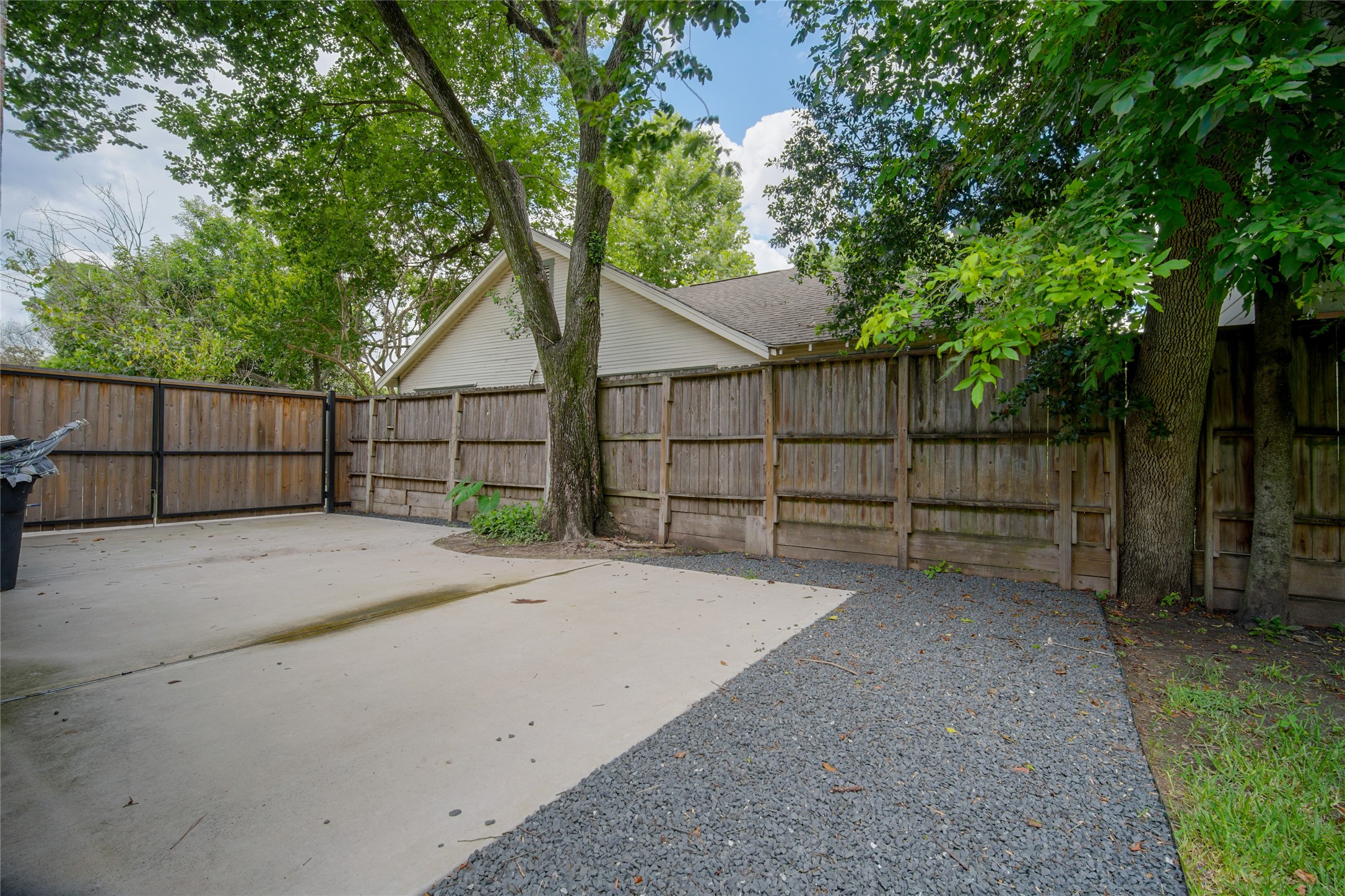 4814 Siegel Street Property Photo 20