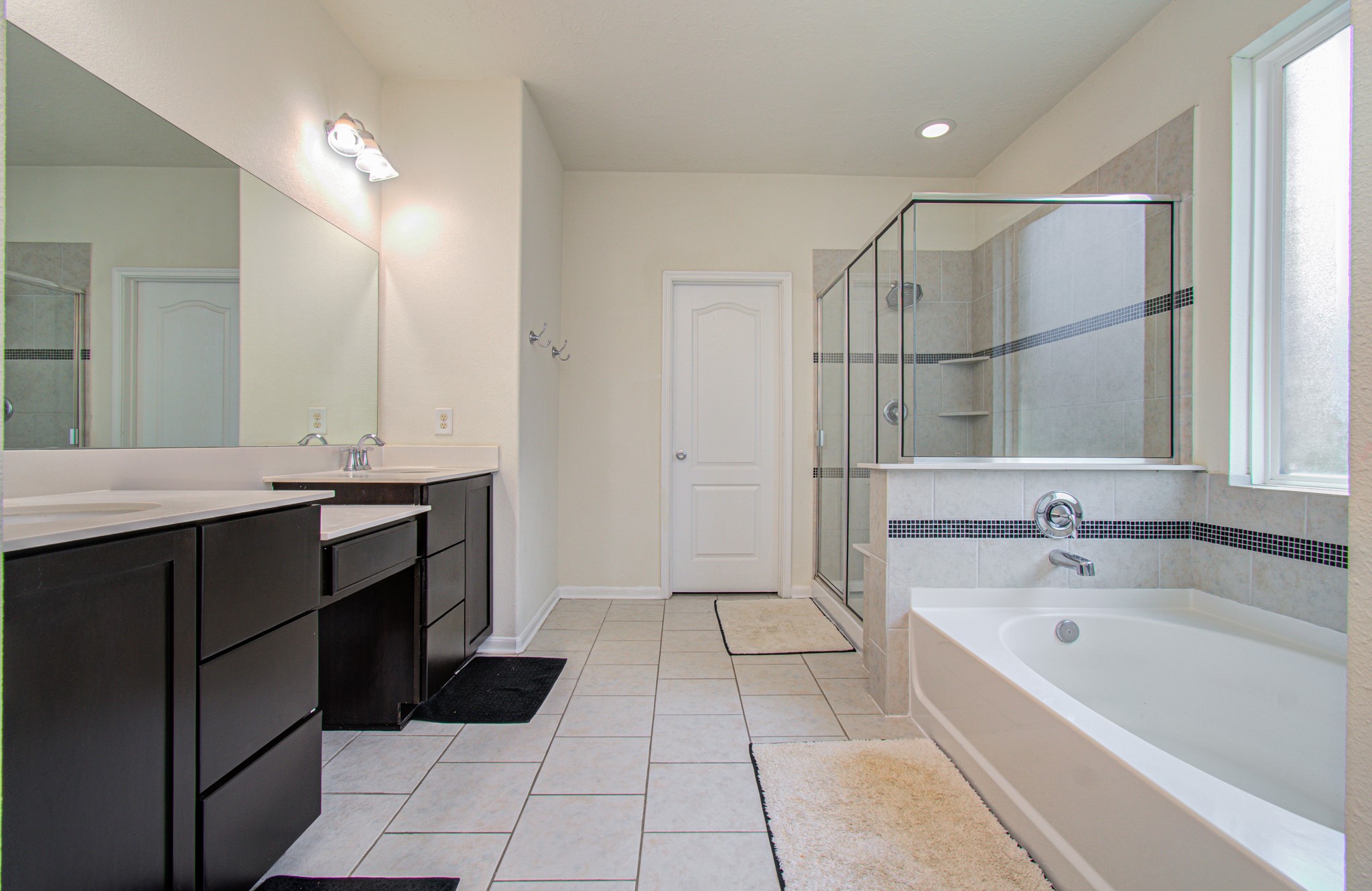 24038 Adobe Ridge Lane Property Photo 9