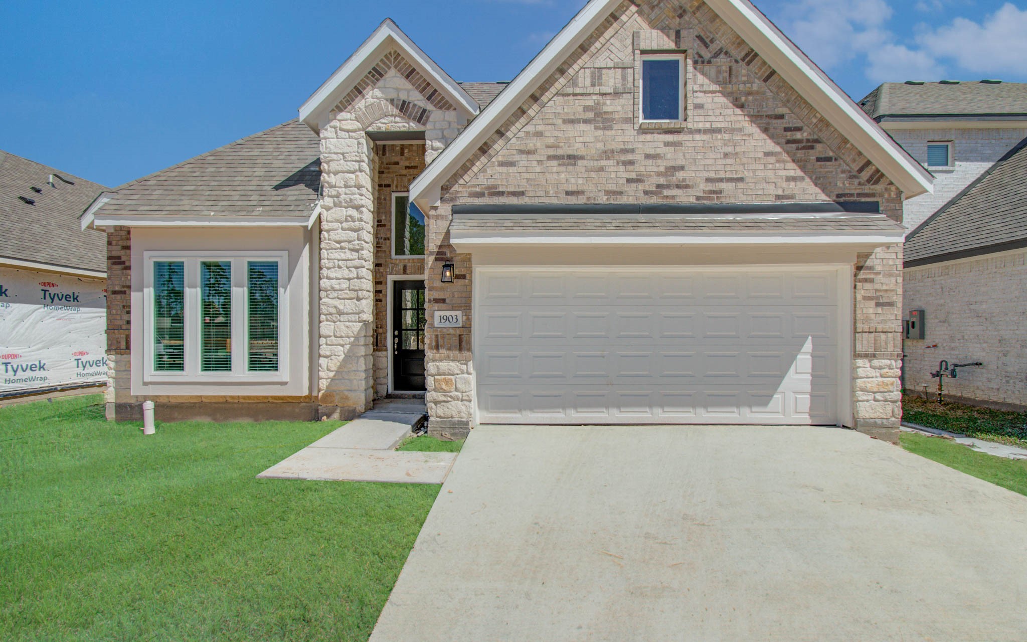 1814 Archwood Drive Property Photo 1