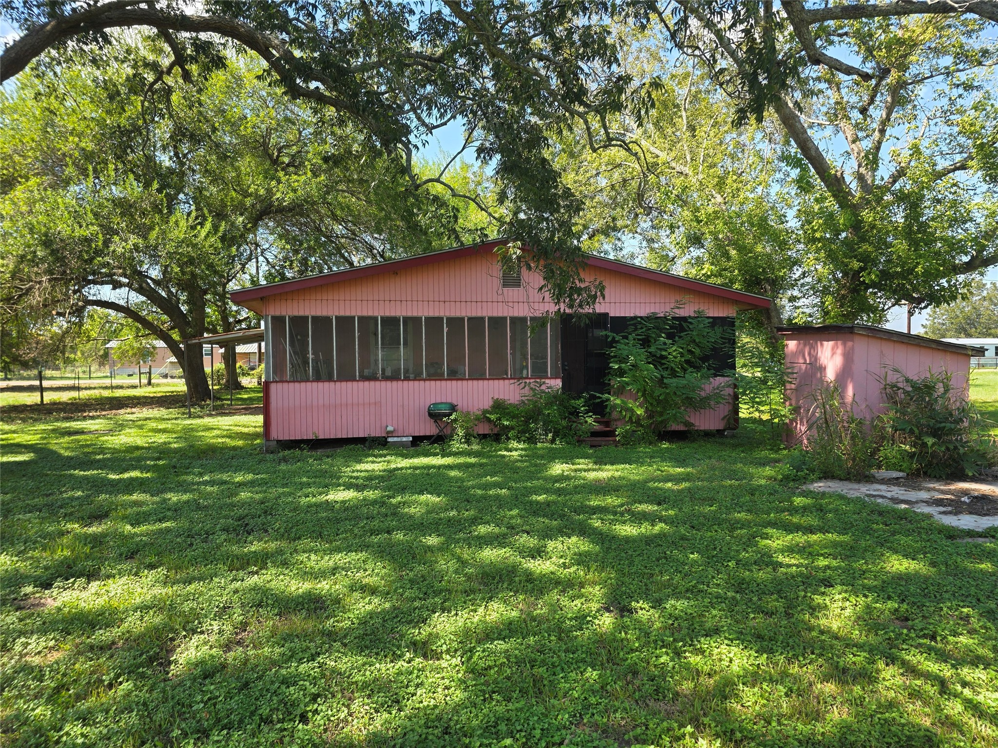 1947 County Road 257 Property Photo 5