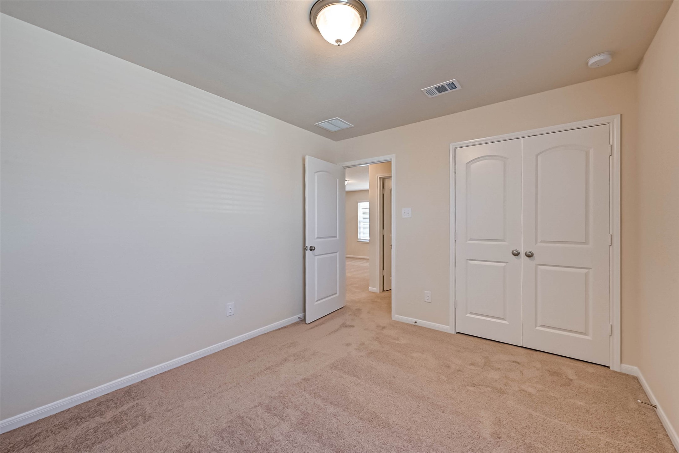 13735 Andover Park Drive Property Photo 29