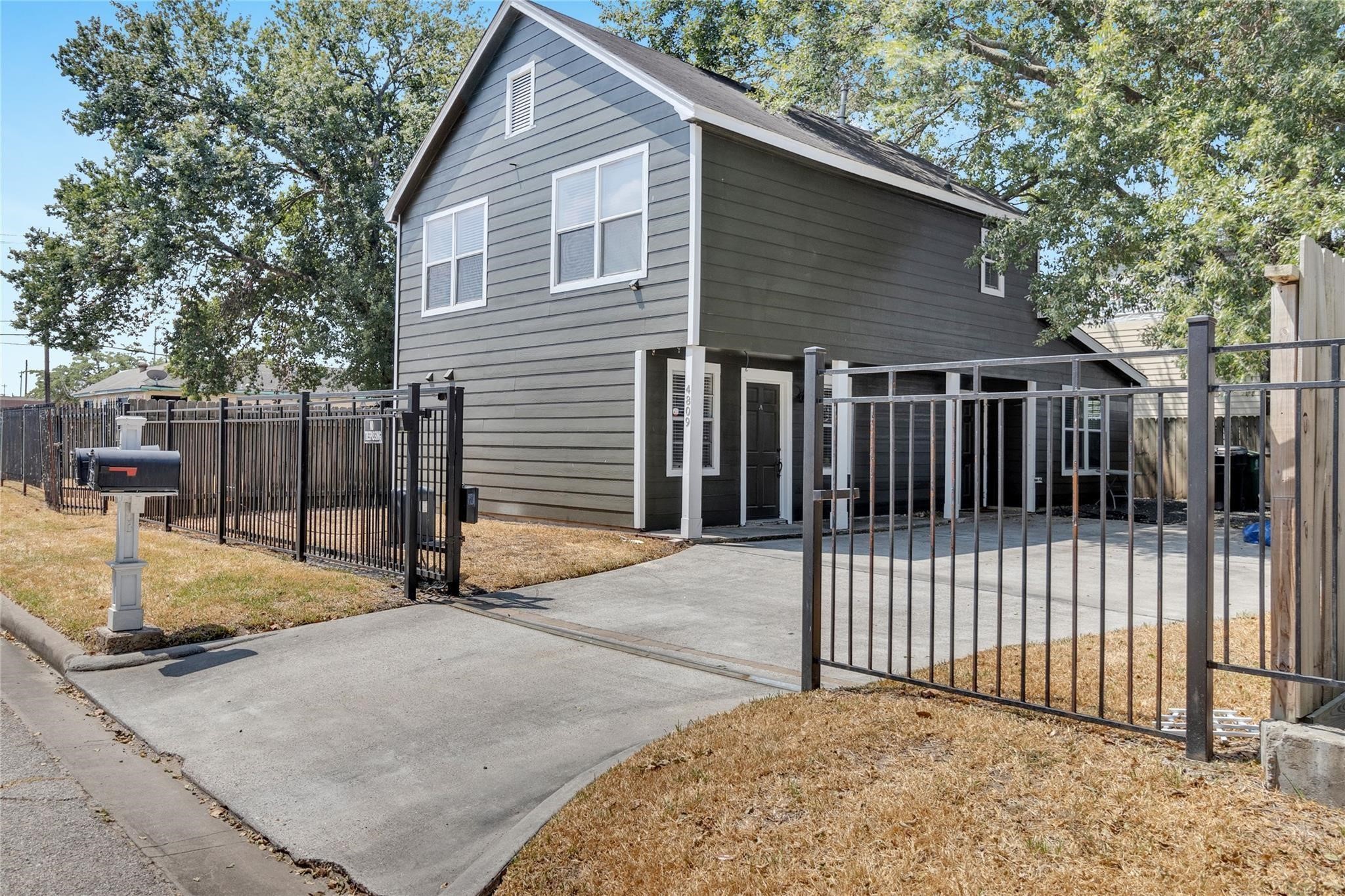 4809 Mcewen A Street Property Photo 7