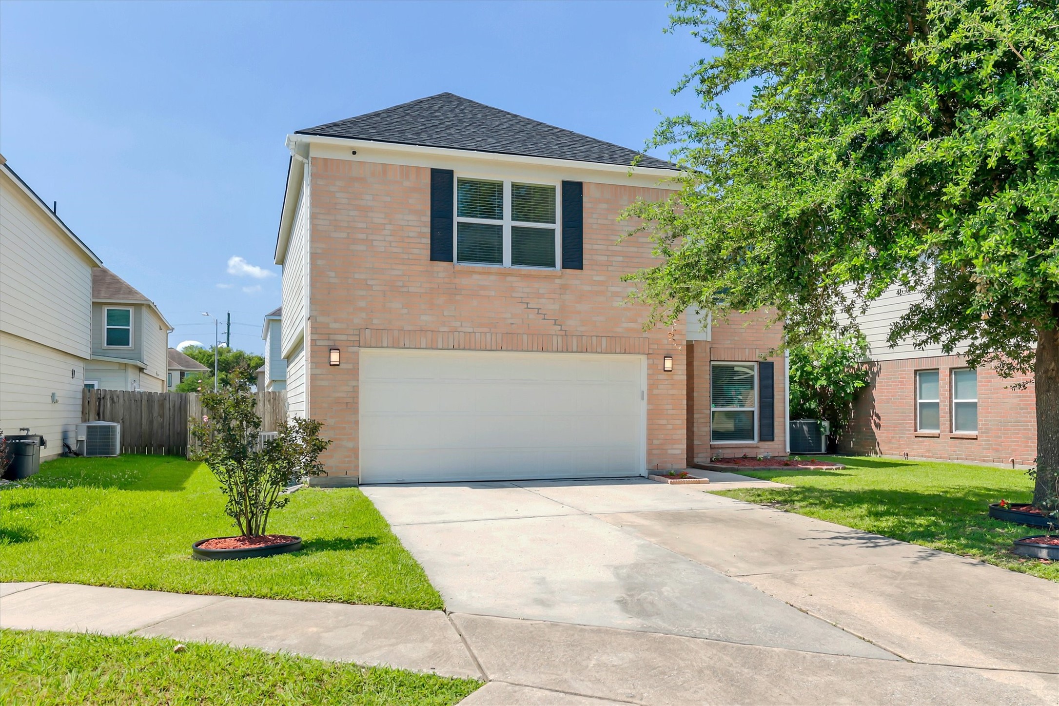 1006 Thicket Hill Court Property Photo